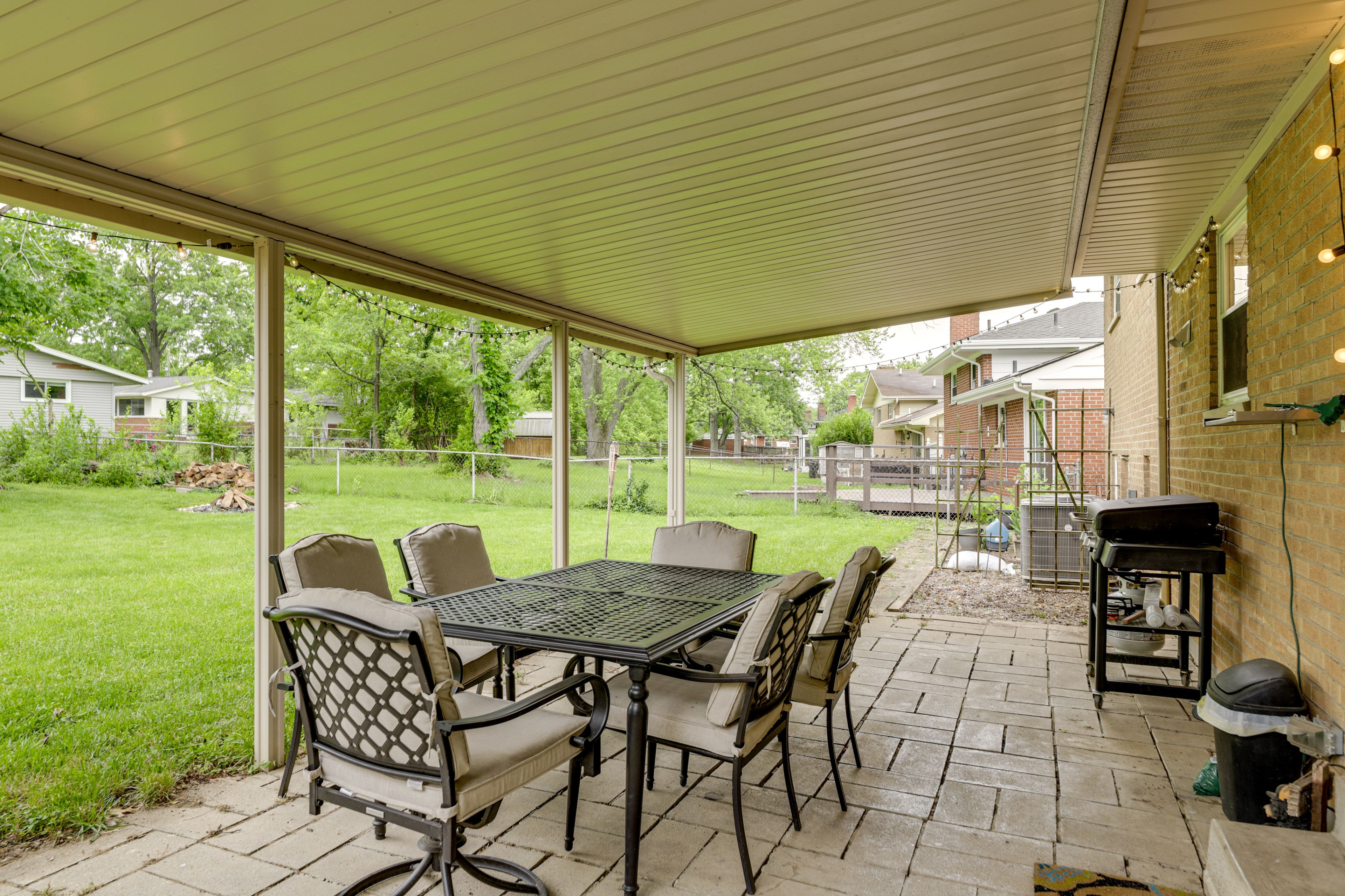 Cincinnati Vacation Rental | 2BR | 1.5BA | 1,470 Sq Ft | 7 Steps to Enter