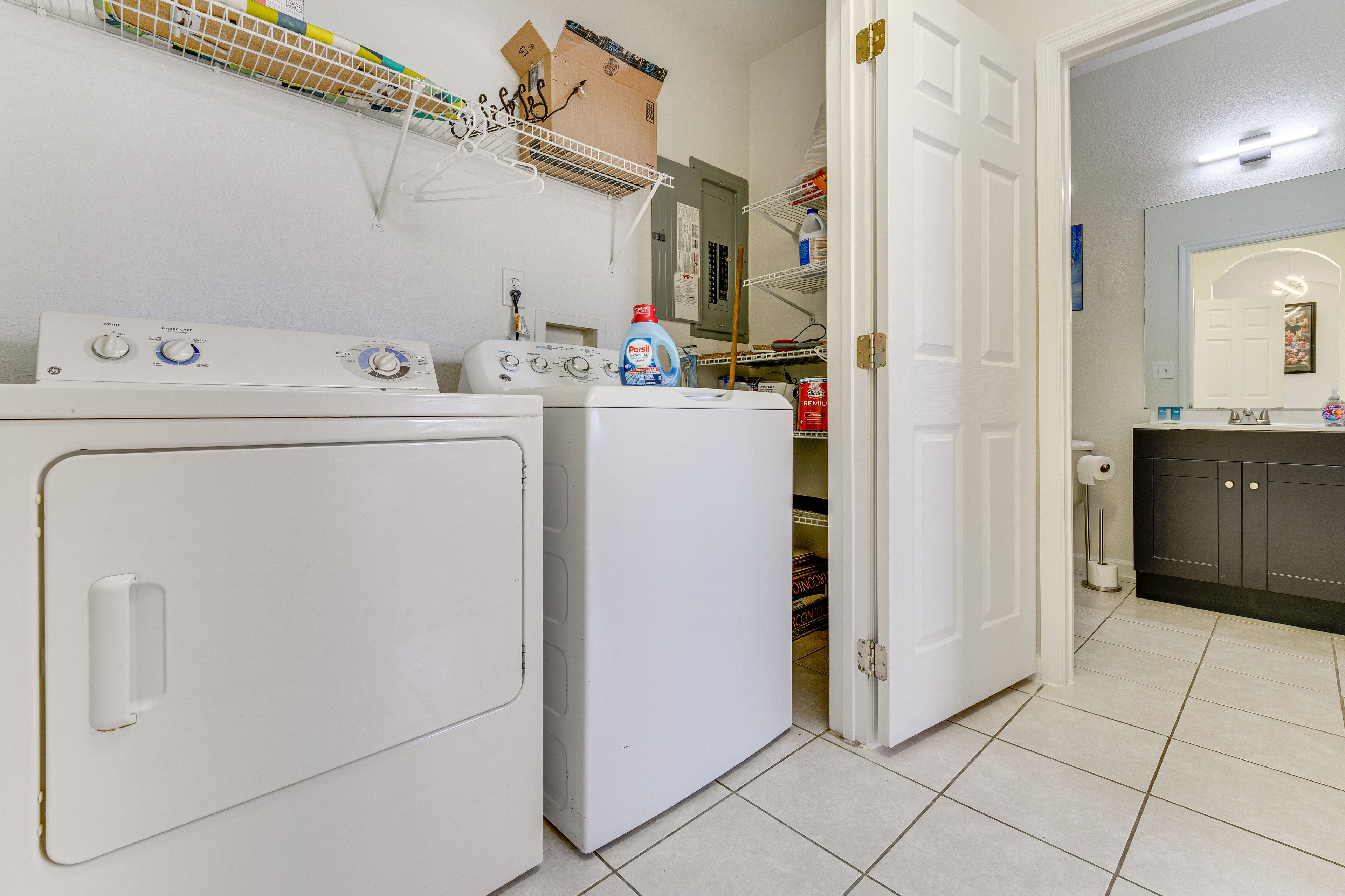 Laundry Closet | 1st Floor | Detergent Provided