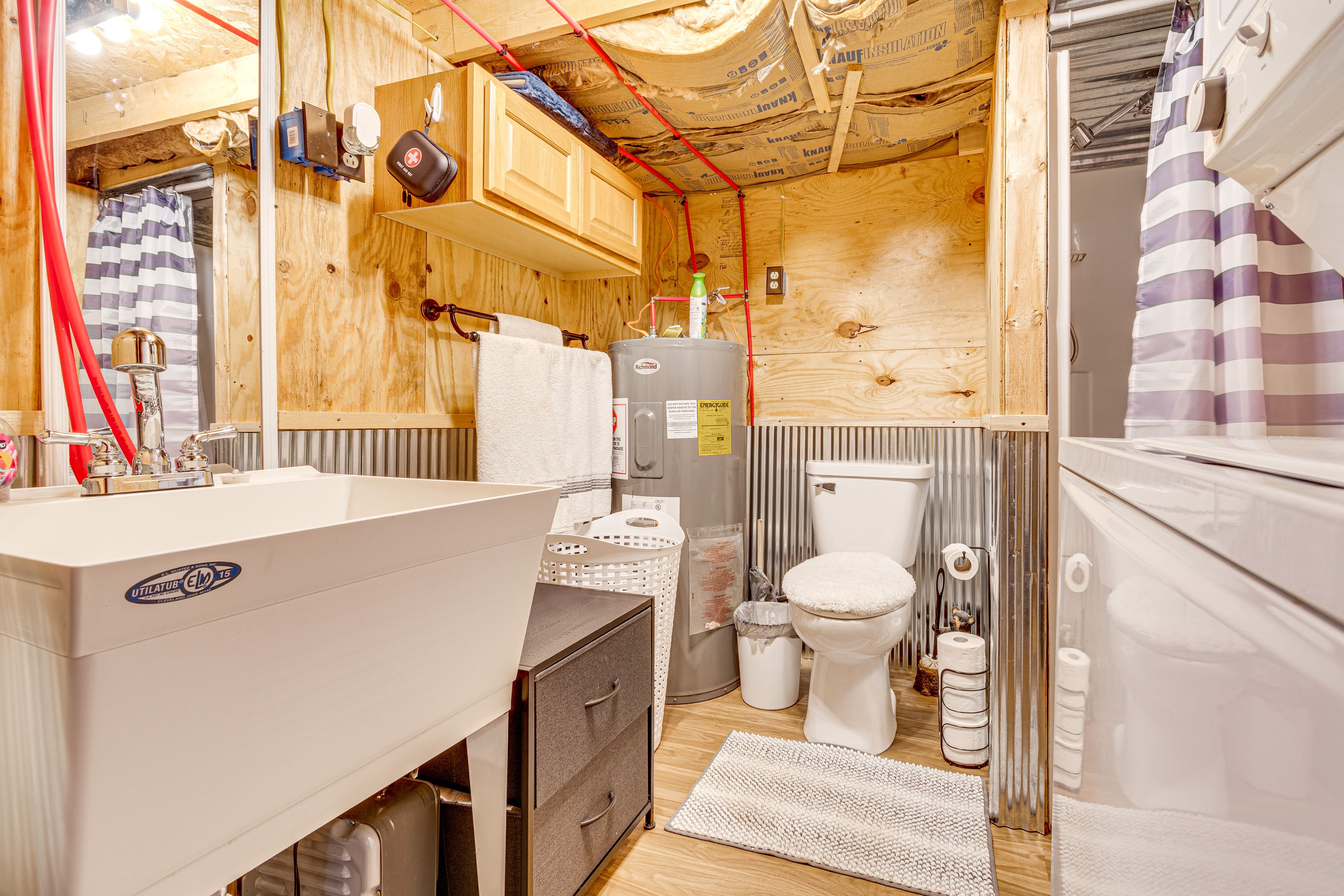 Studio | Full Bathroom | Towels Provided | Complimentary Toiletries
