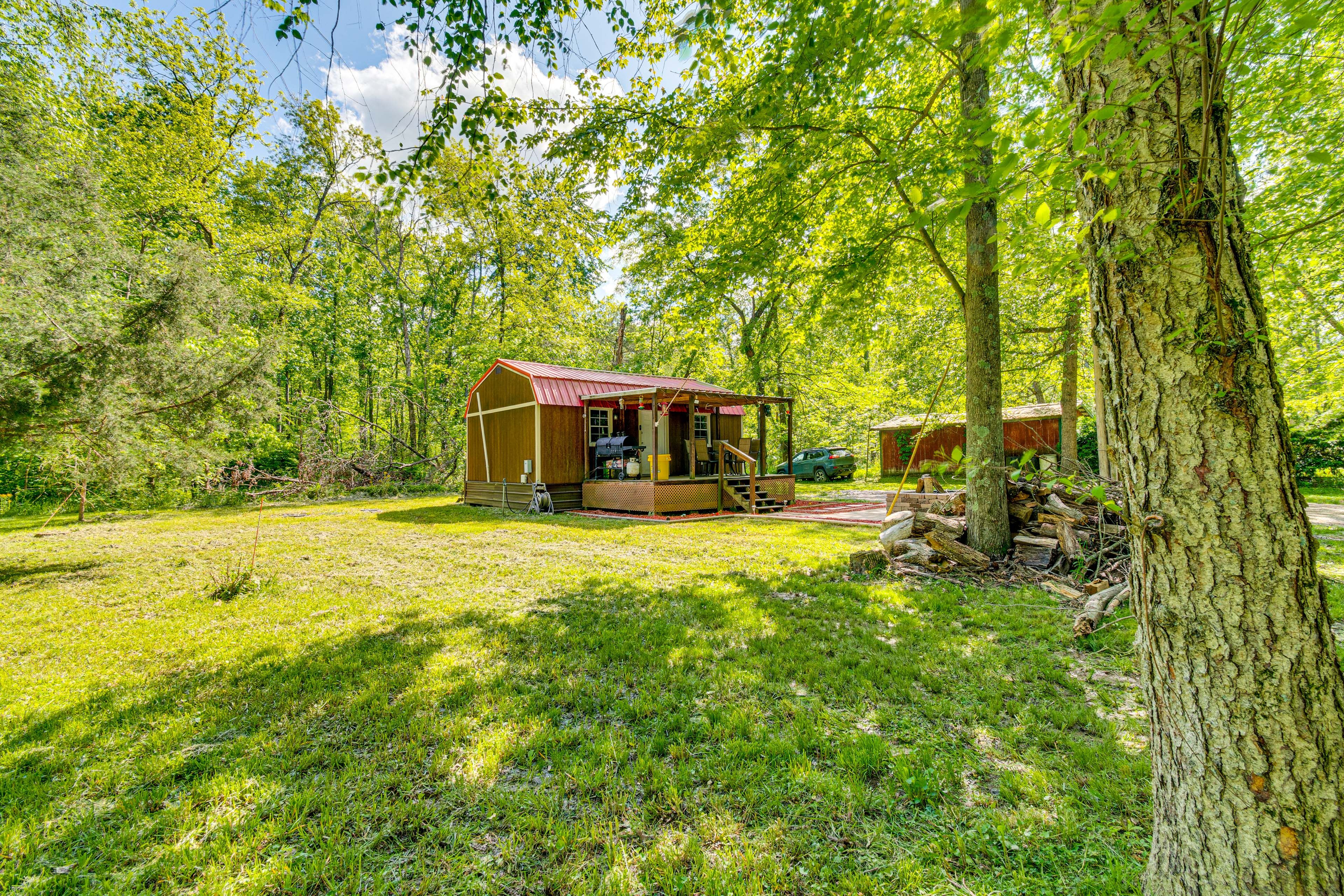Property Exterior | Single-Story Studio