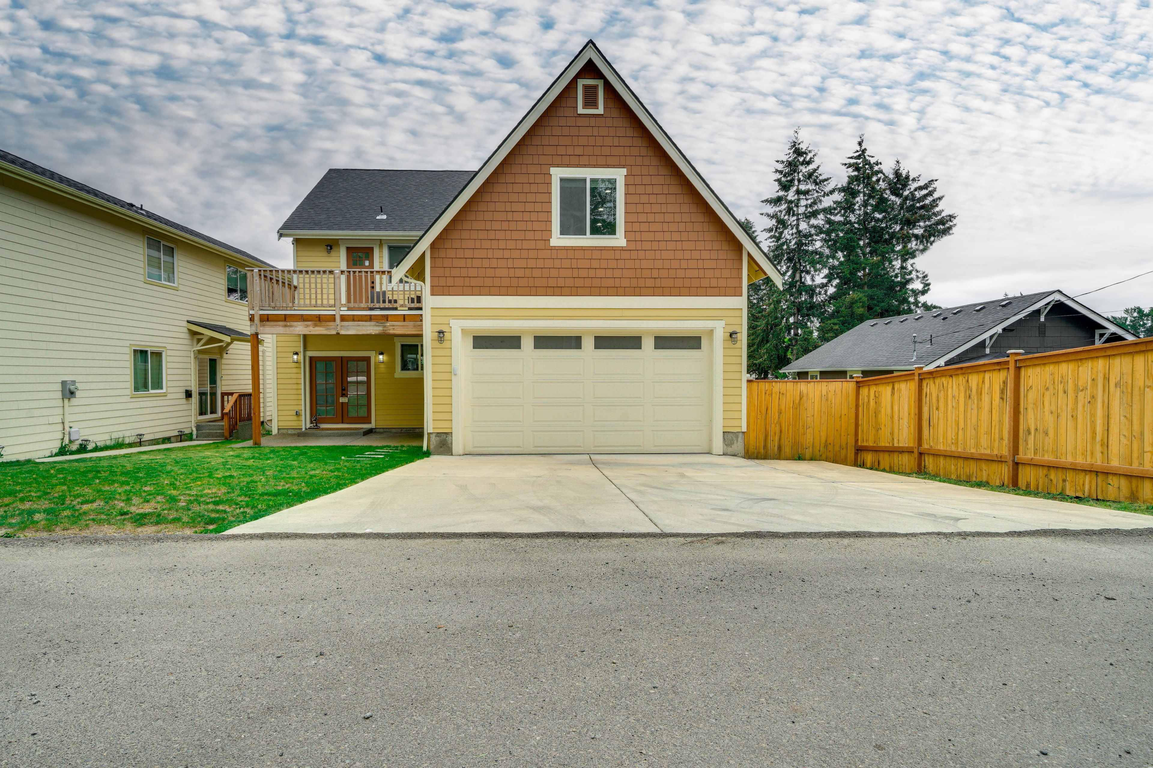 Parking | Driveway (2 Vehicles)