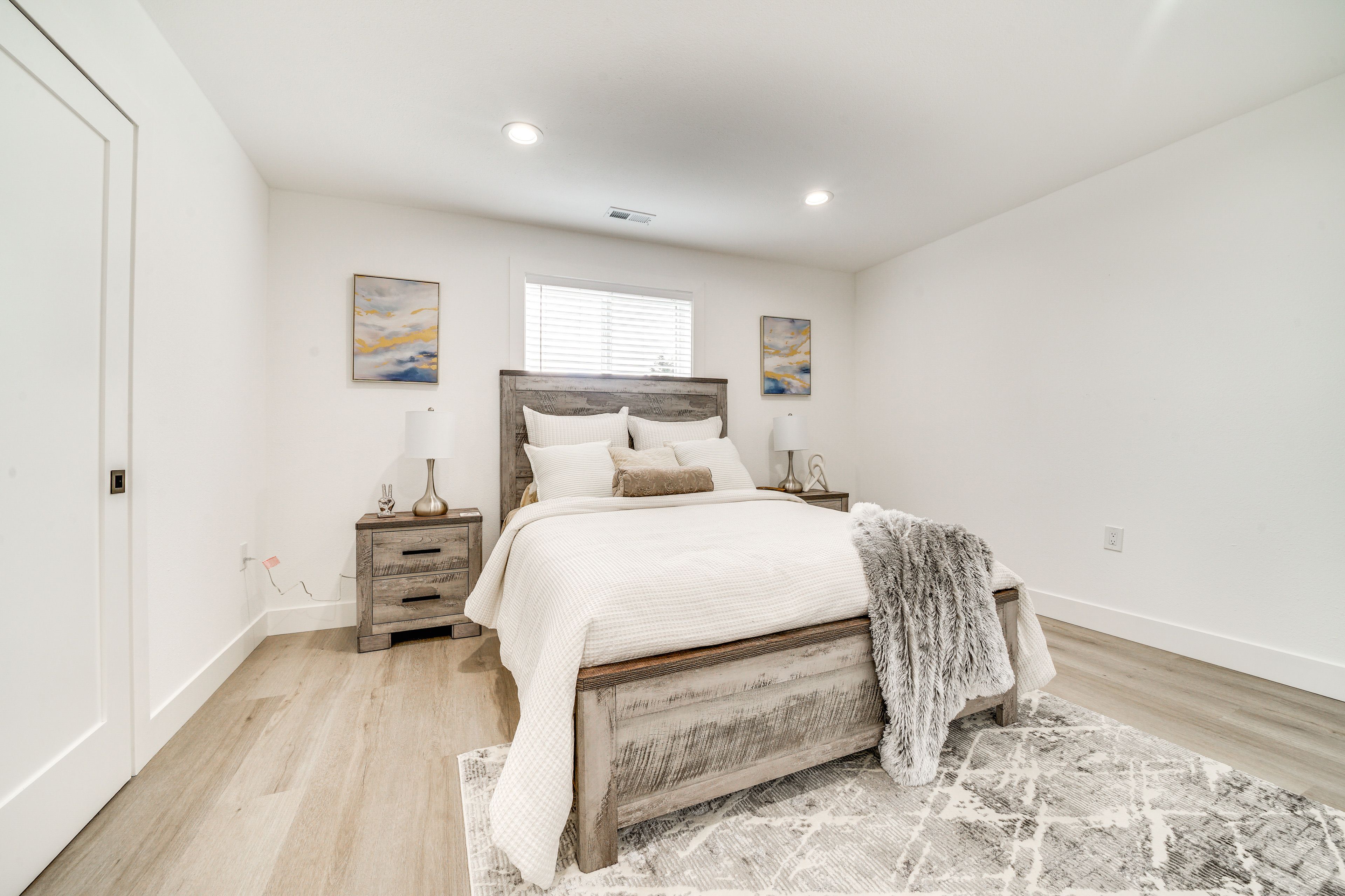 Bedroom 4 | 2nd Floor | Queen Bed | Smart TV