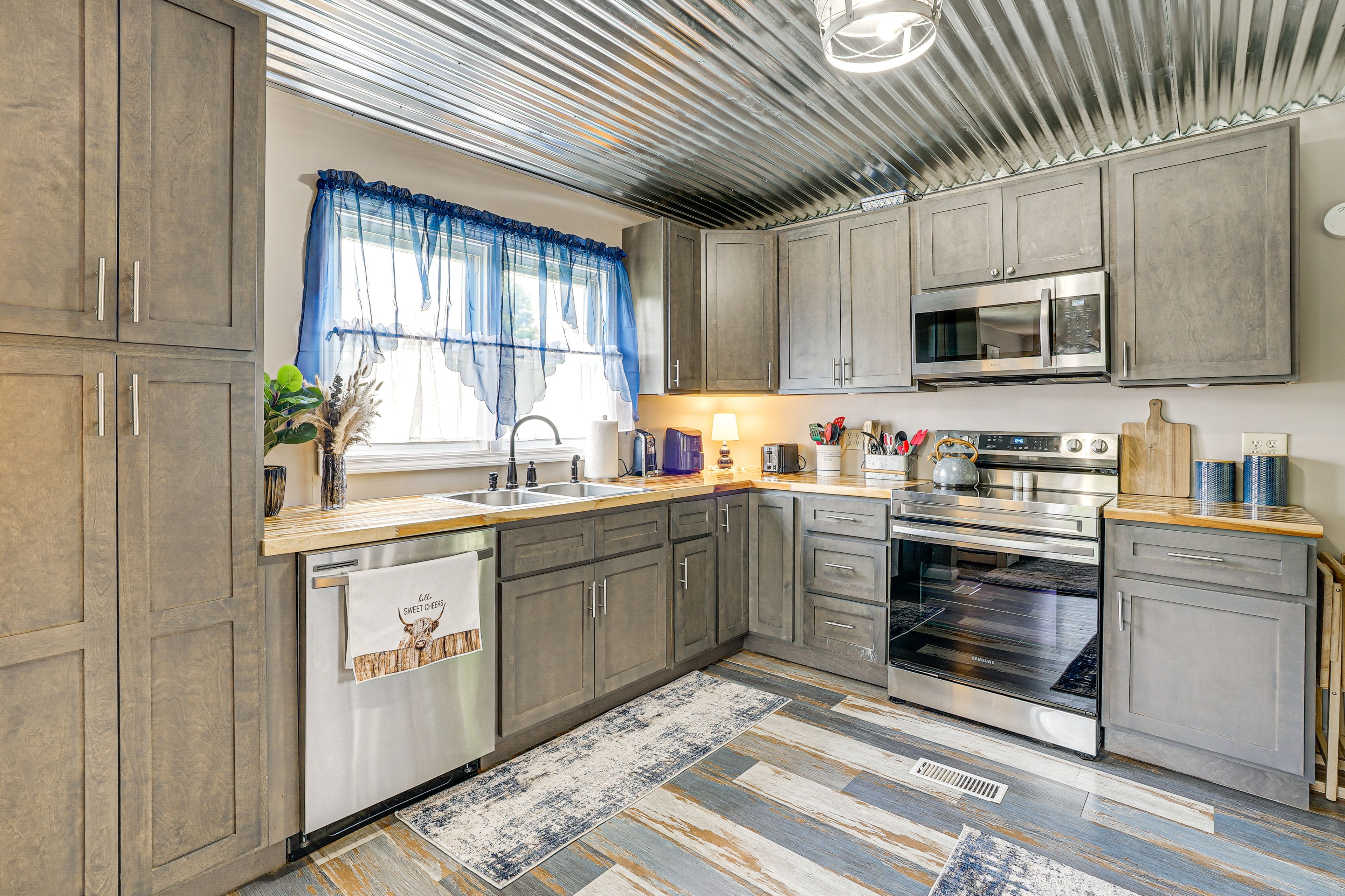Kitchen | Blender | Keurig Coffee Maker | Cooking Basics | Toaster