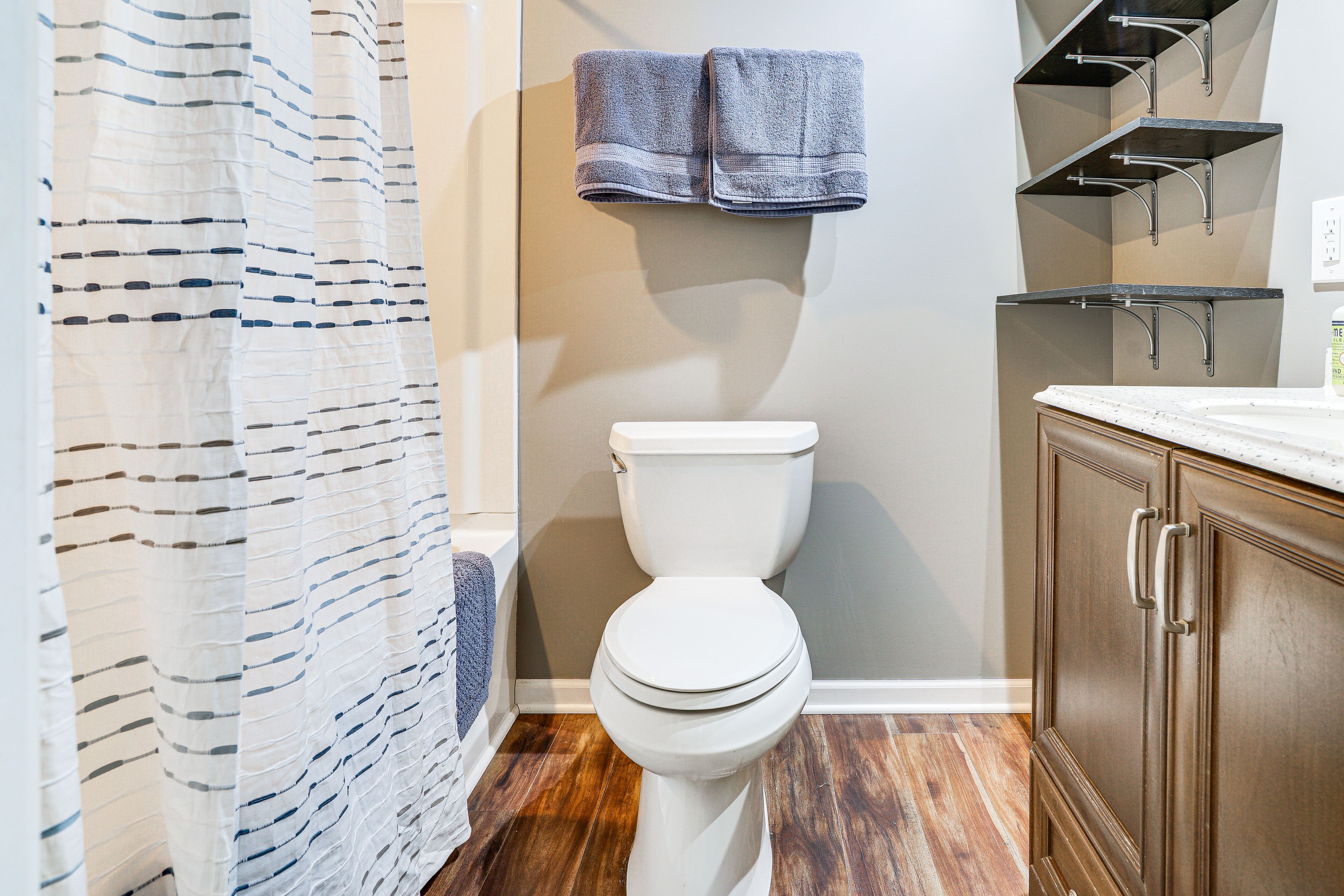 Full Bathroom | Basement | Complimentary Toiletries