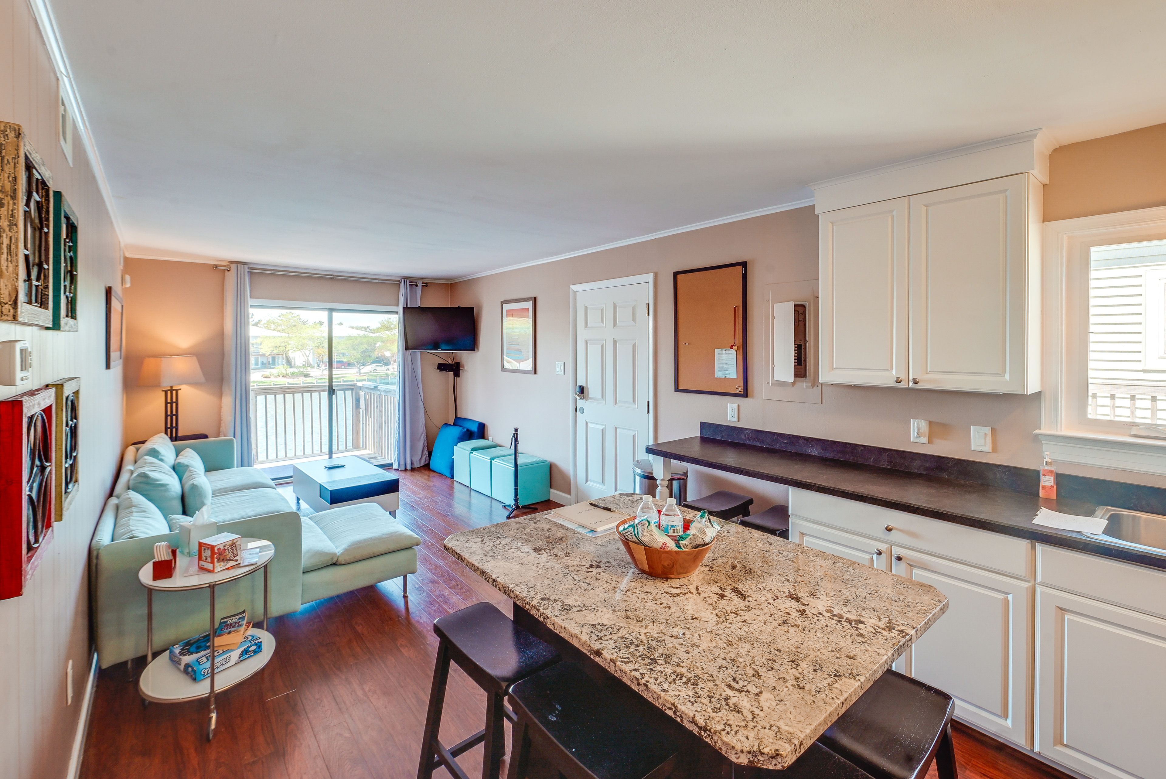 Dining Area | Kitchen | Cooking Basics