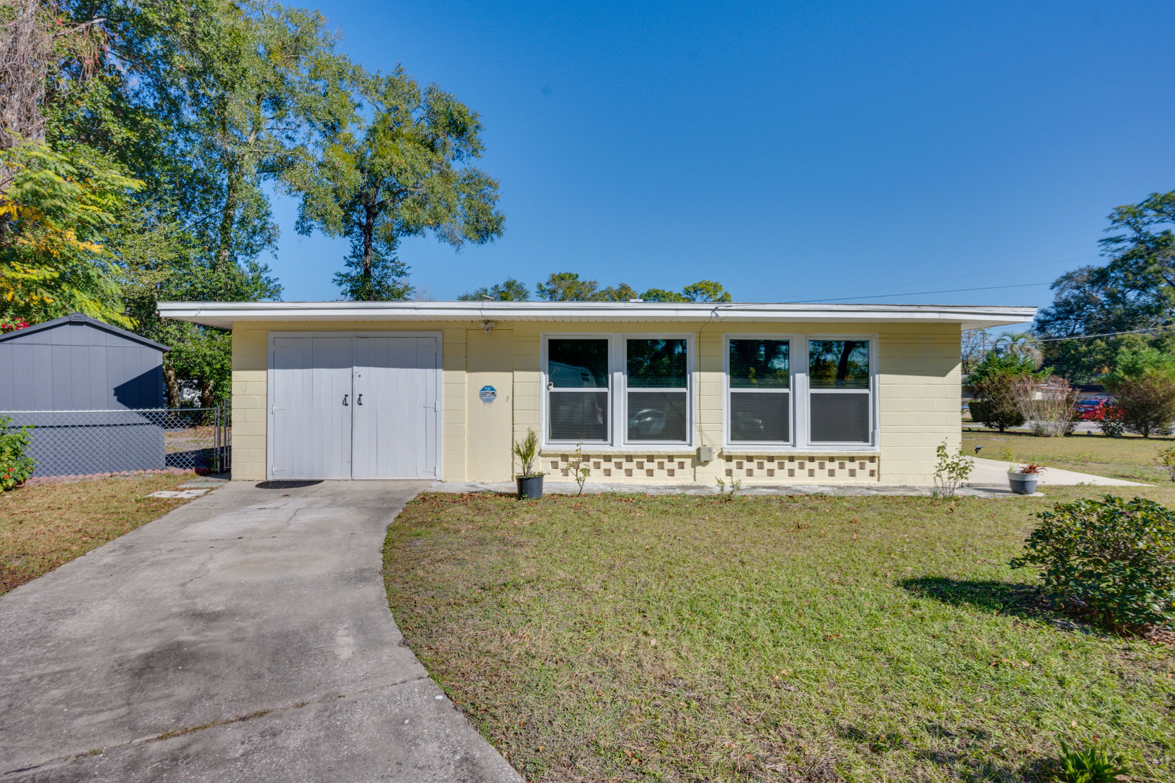 Parking | Driveway (2 Vehicles)