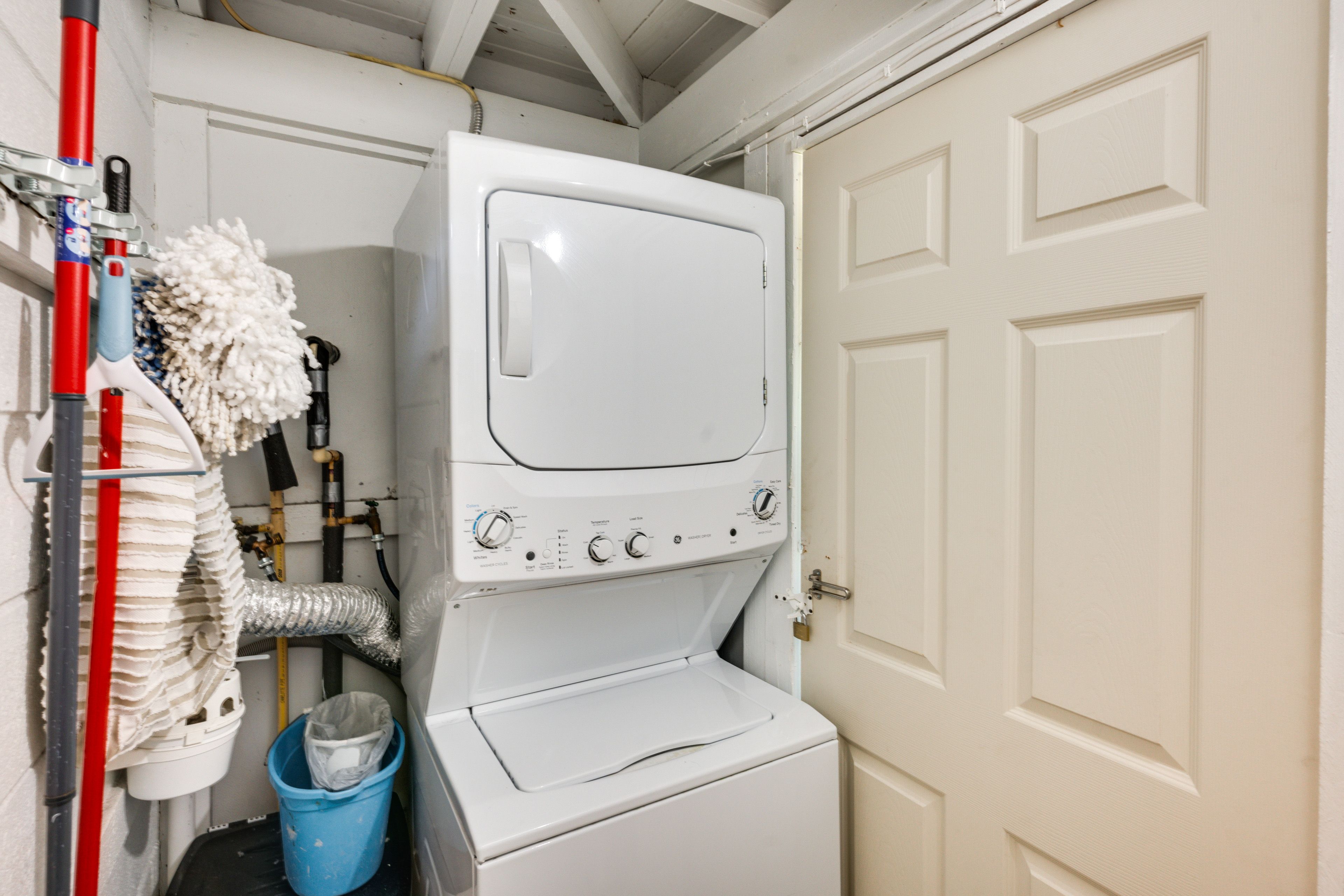 Laundry Area | Washer/Dryer
