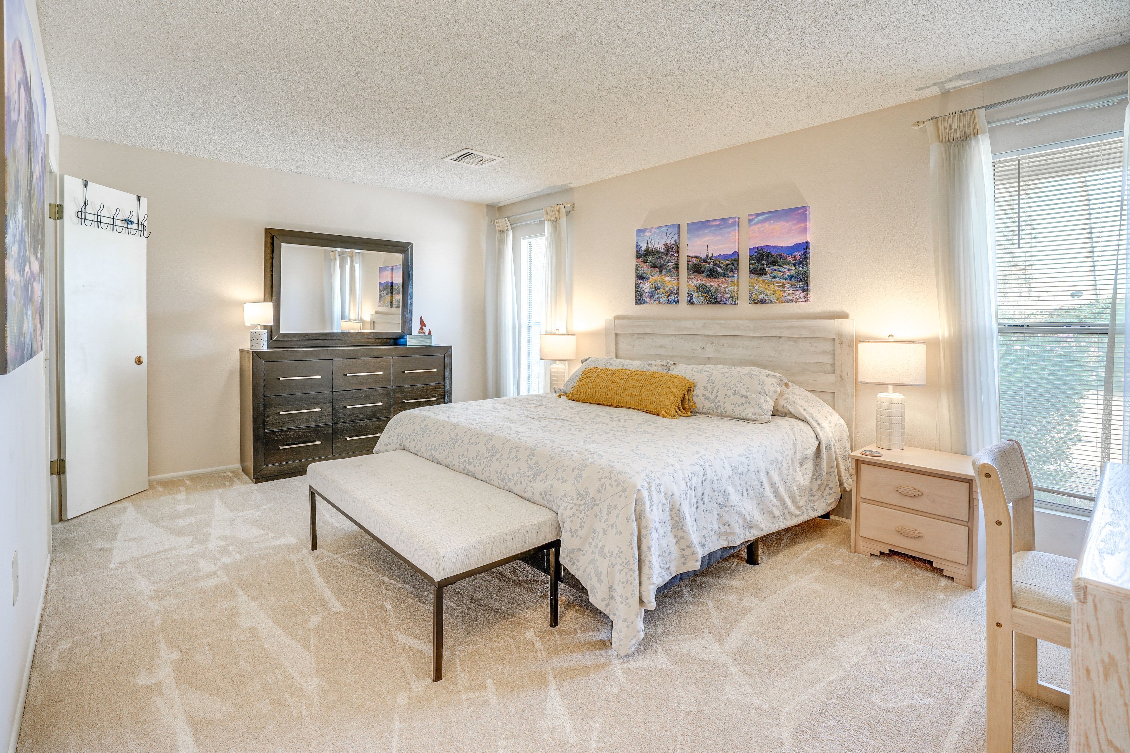 Bedroom 2 | King Bed