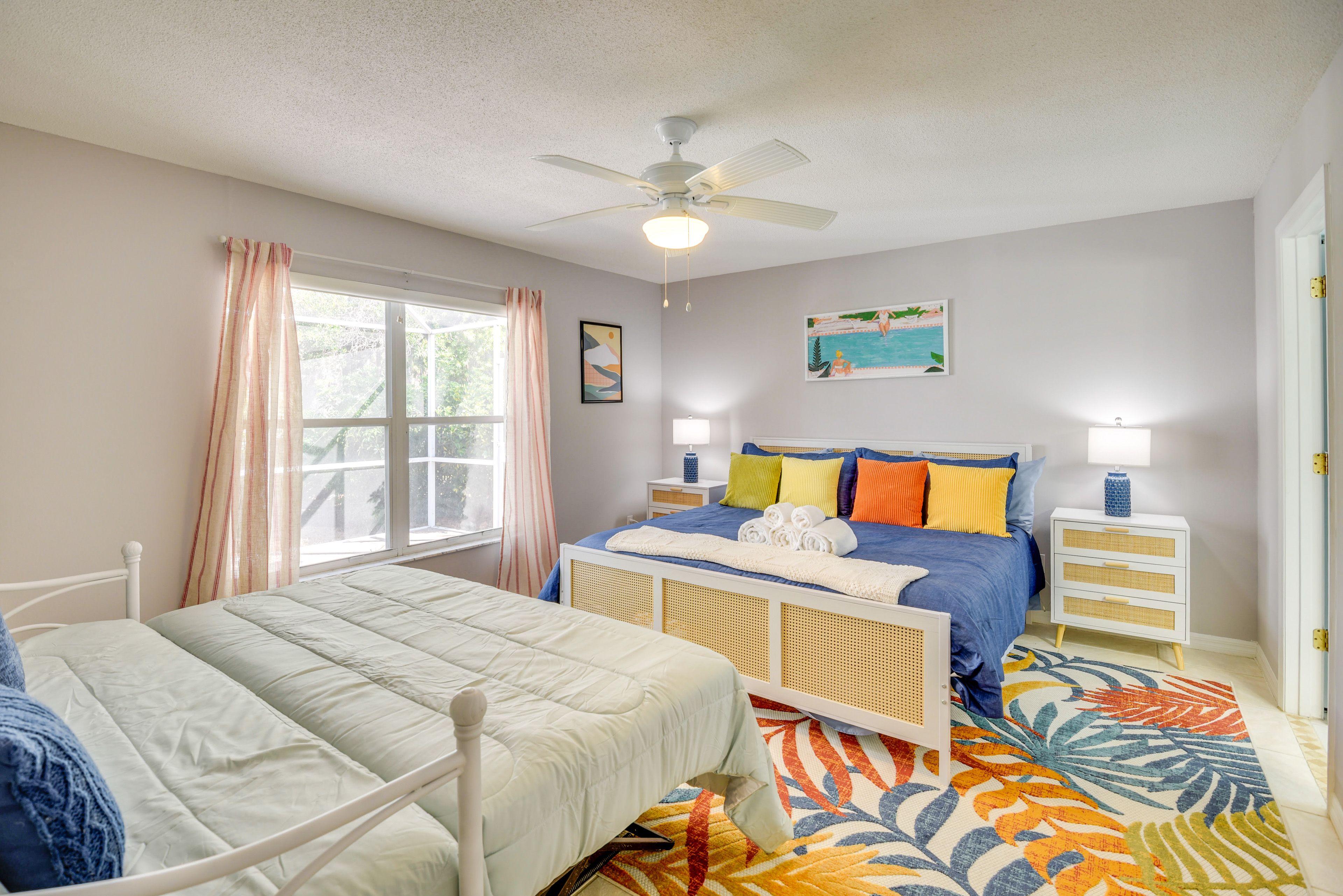 Bedroom 1 | King Bed | King Daybed