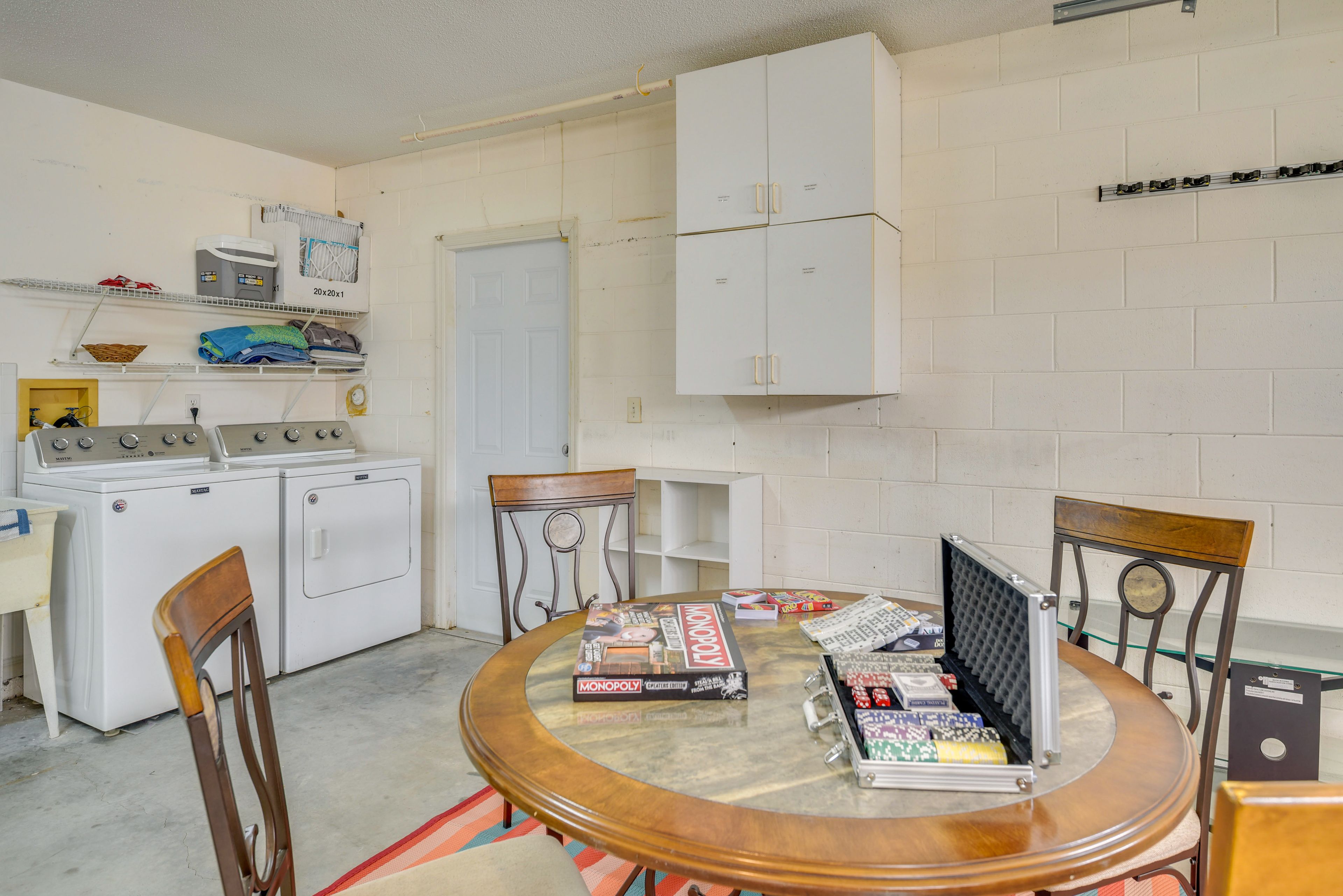 Garage | Card Table | Washer/Dryer