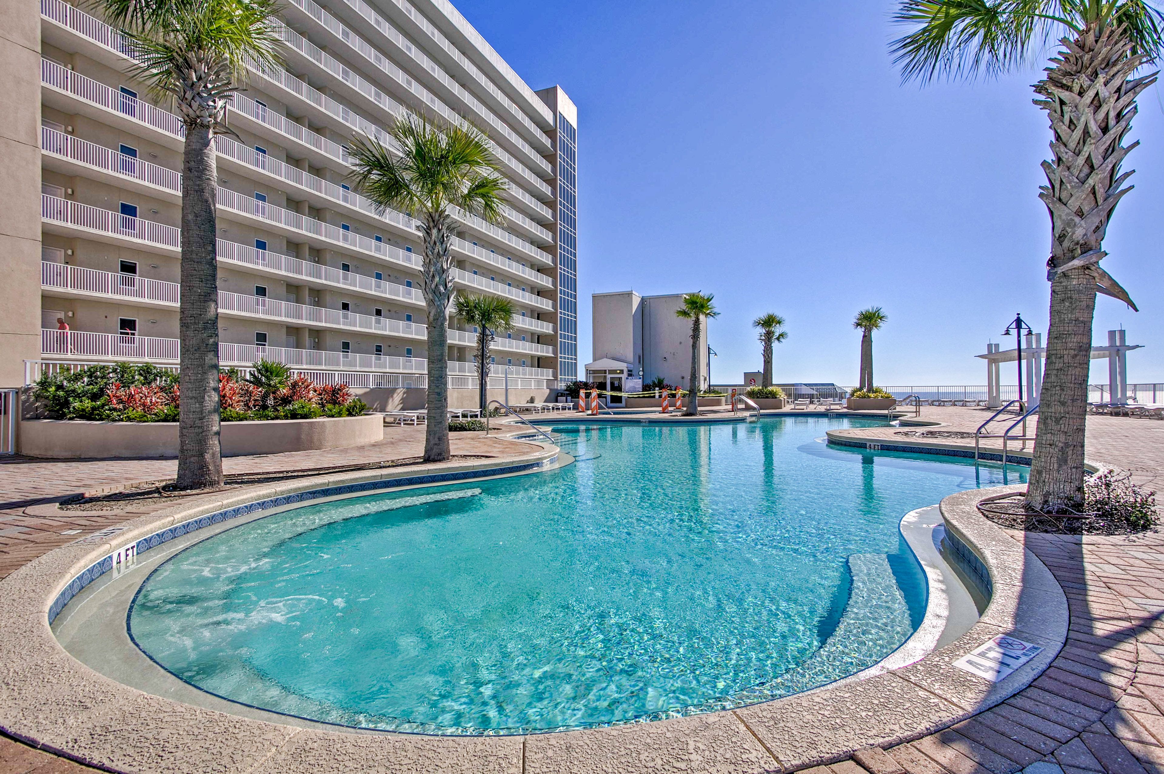 Community Amenities | Laketown Wharf Resort