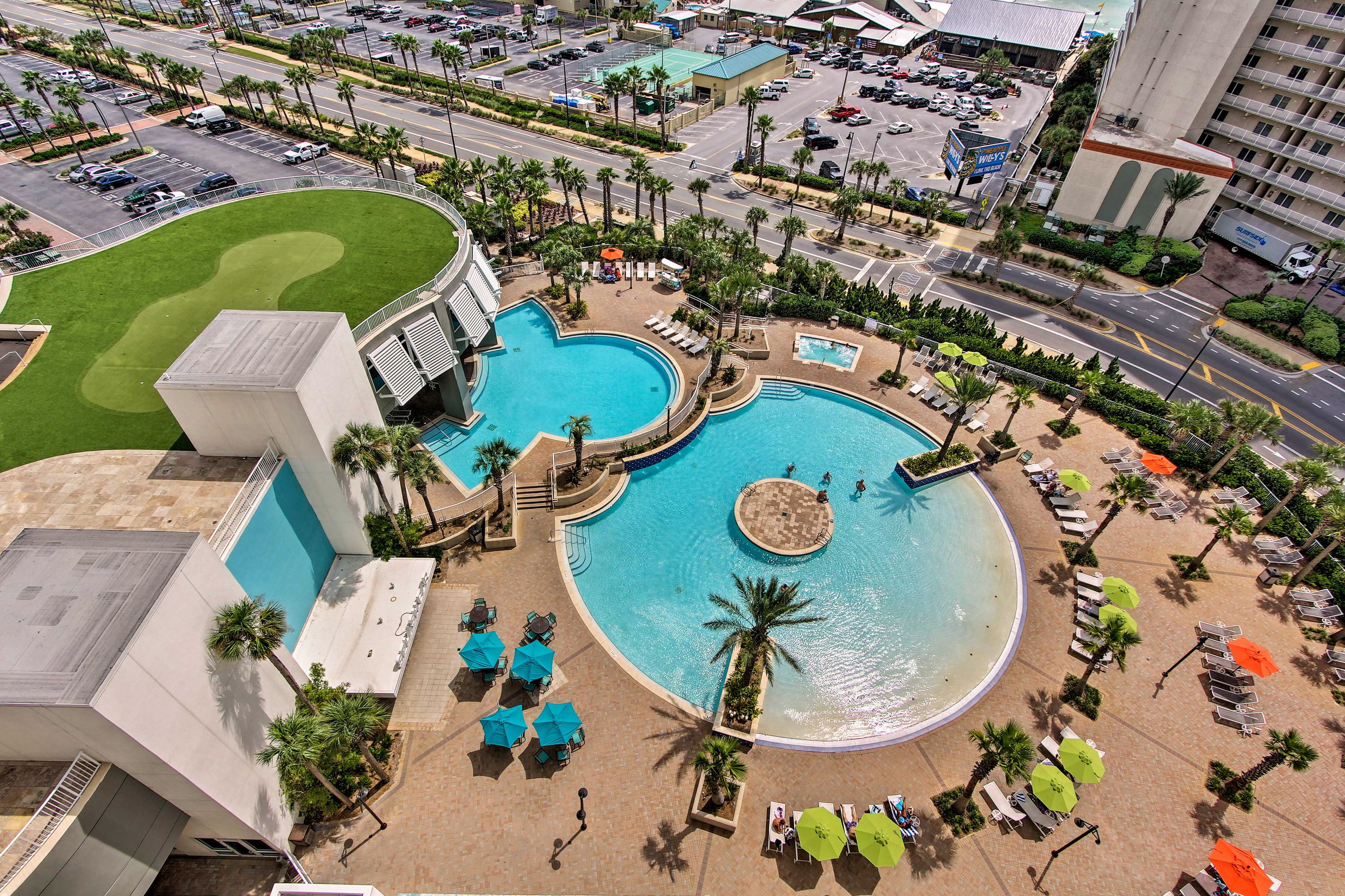 Pool Views