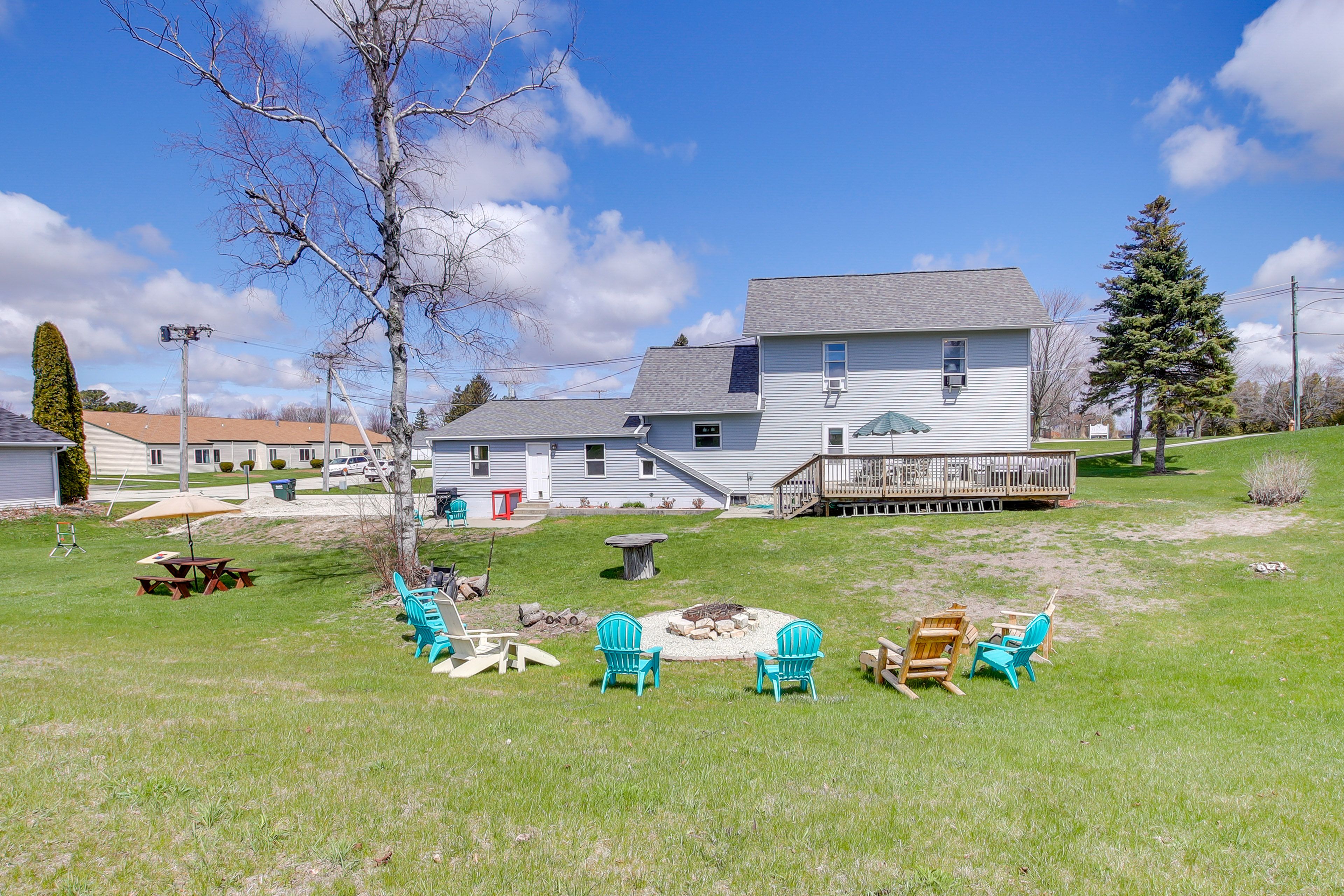 House Exterior | Fire Pit