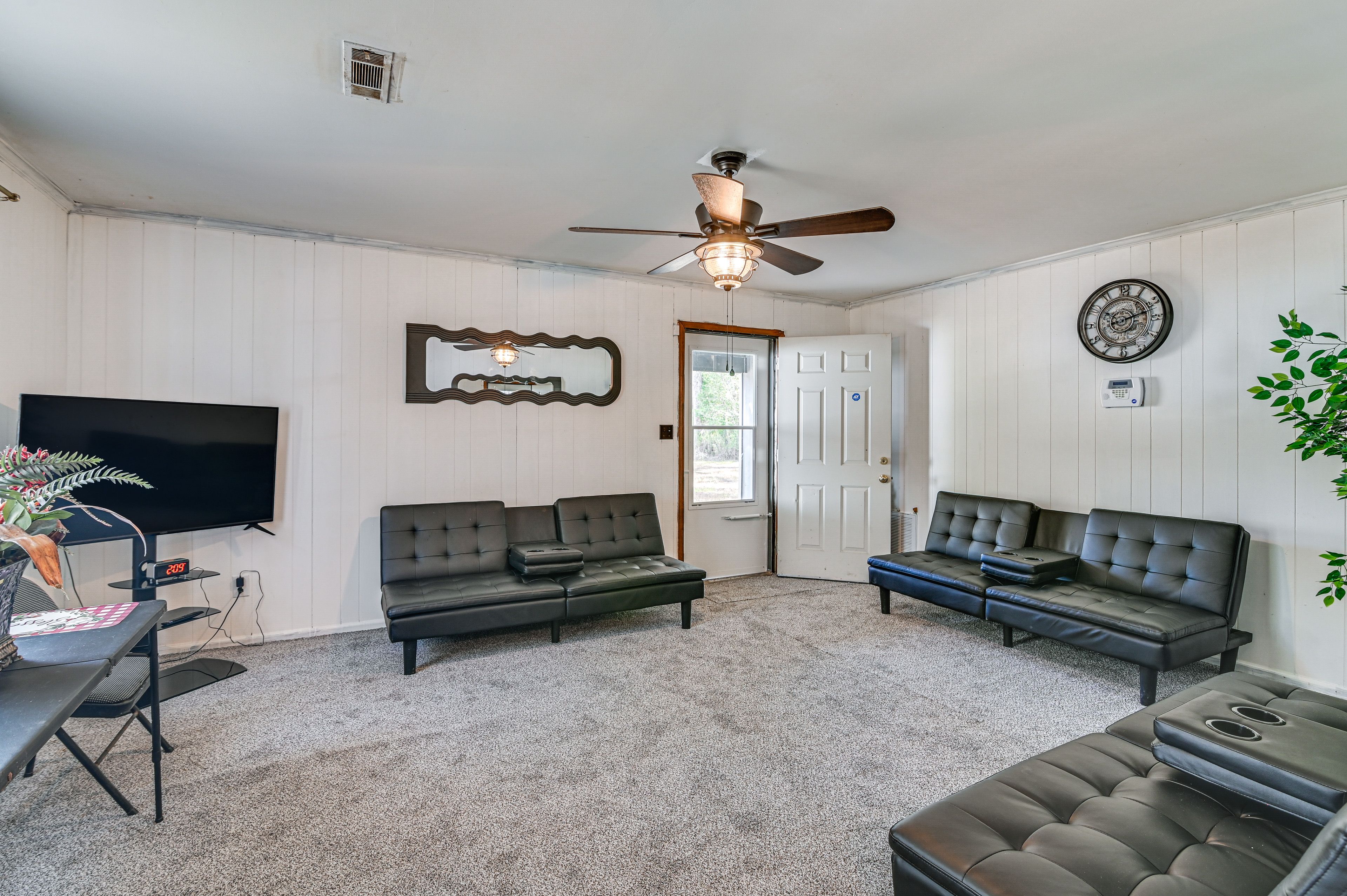 Eutaw Vacation Rental | 4BR | 1BA | 1,500 Sq Ft | 1 Step to Enter