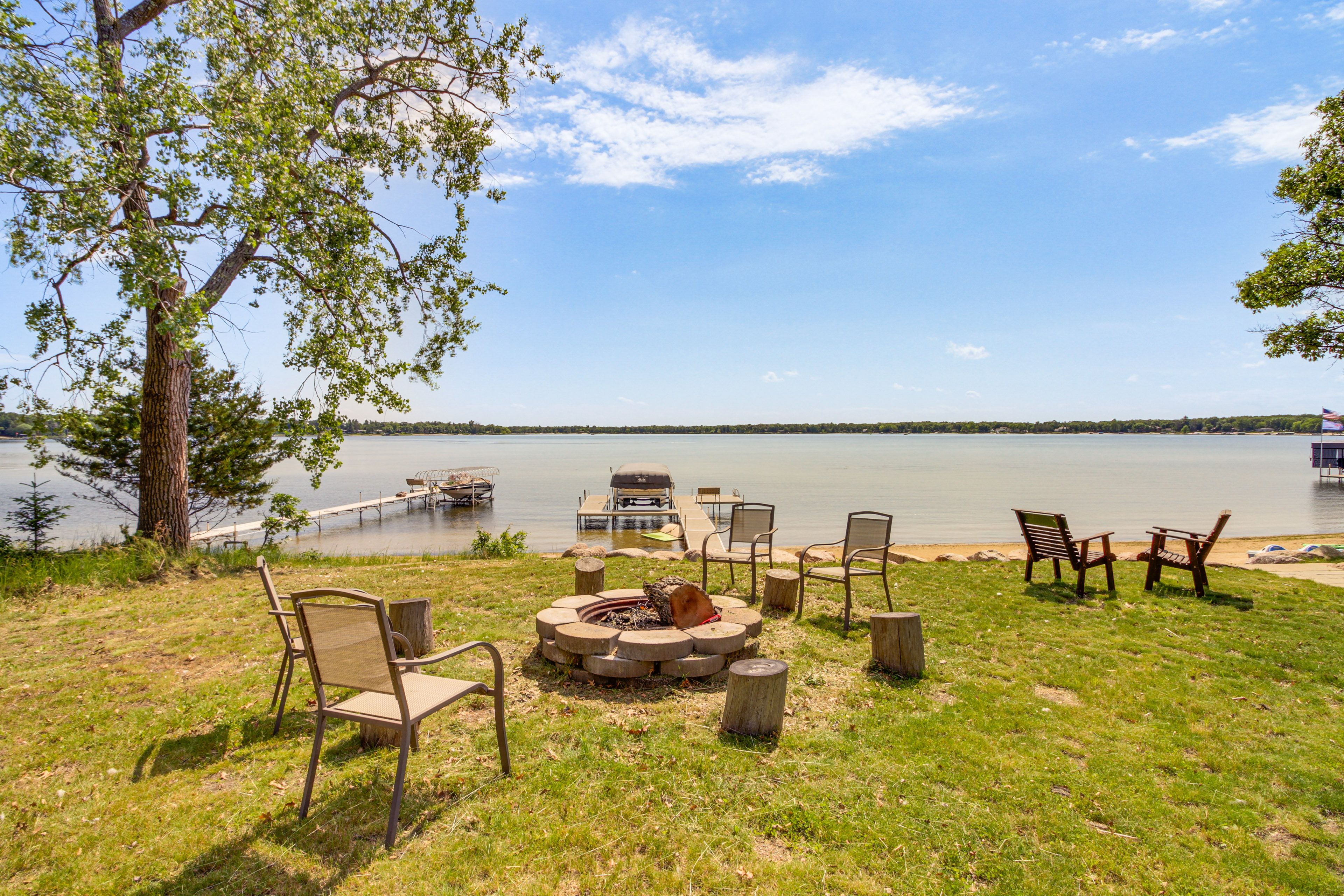 Baxter Vacation Rental | 6BR | 4.5BA | 3,050 Sq Ft | Stairs to Enter