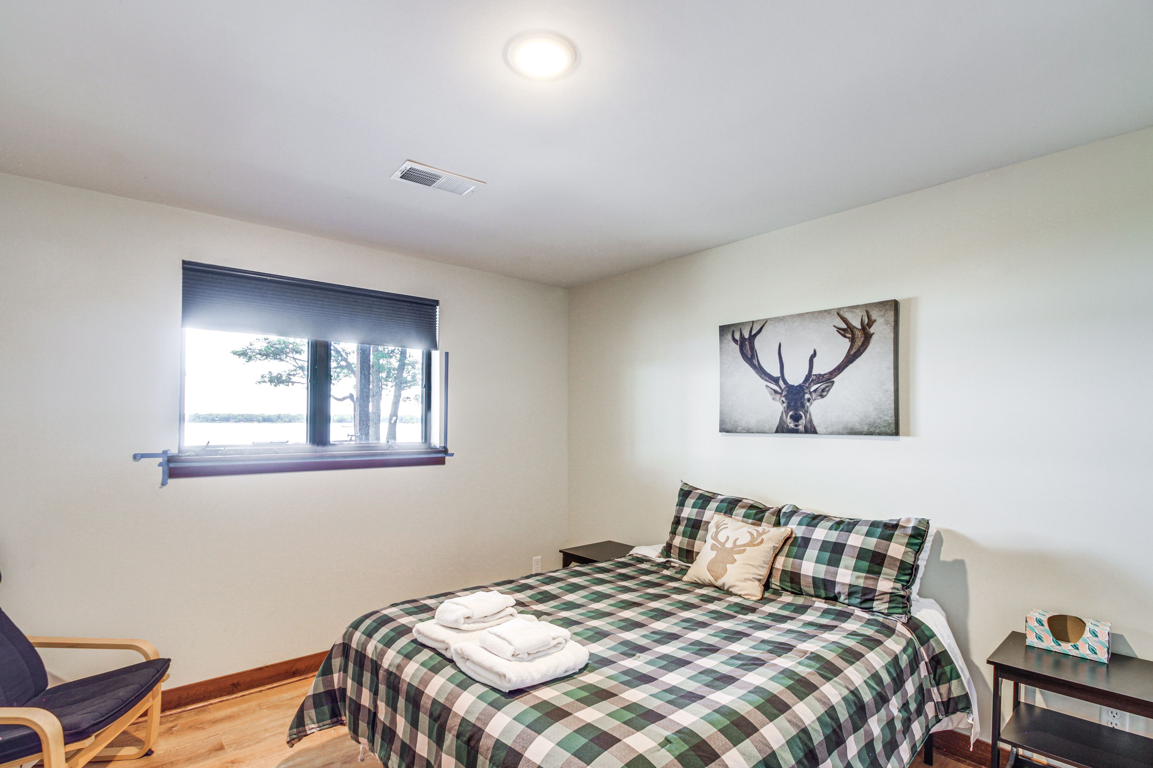 Bedroom 3 | Queen Bed | Lower Floor