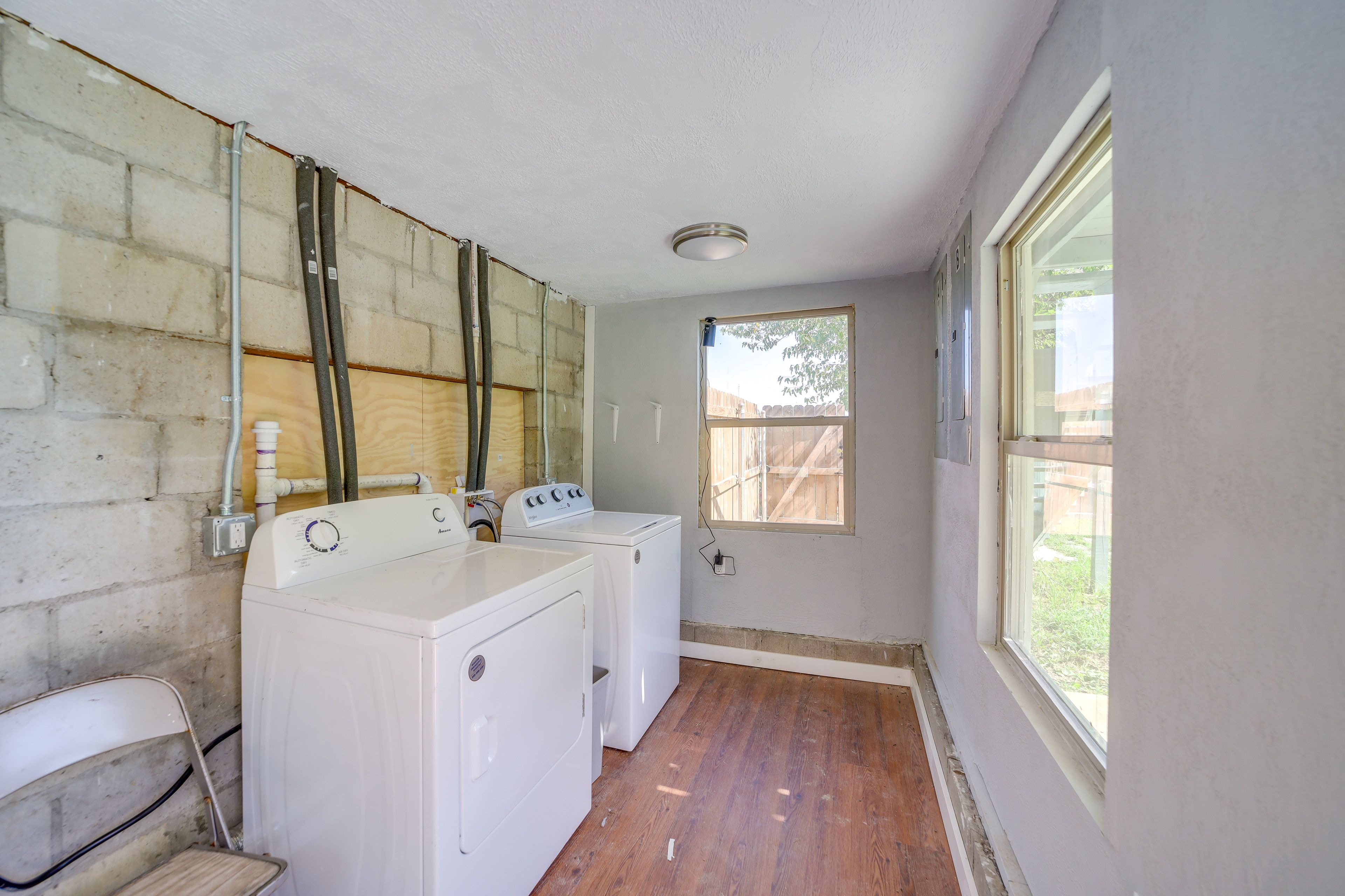 Shared Washer & Dryer