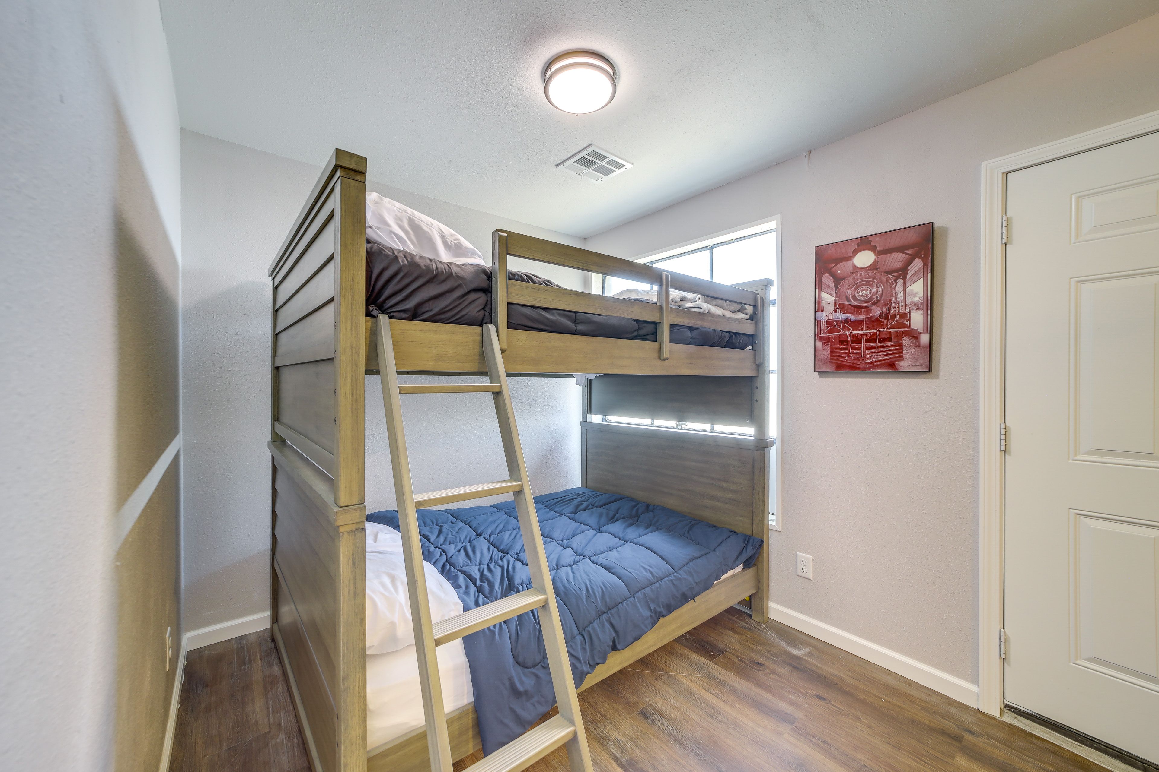 Bedroom 2 | Full Bunk Bed