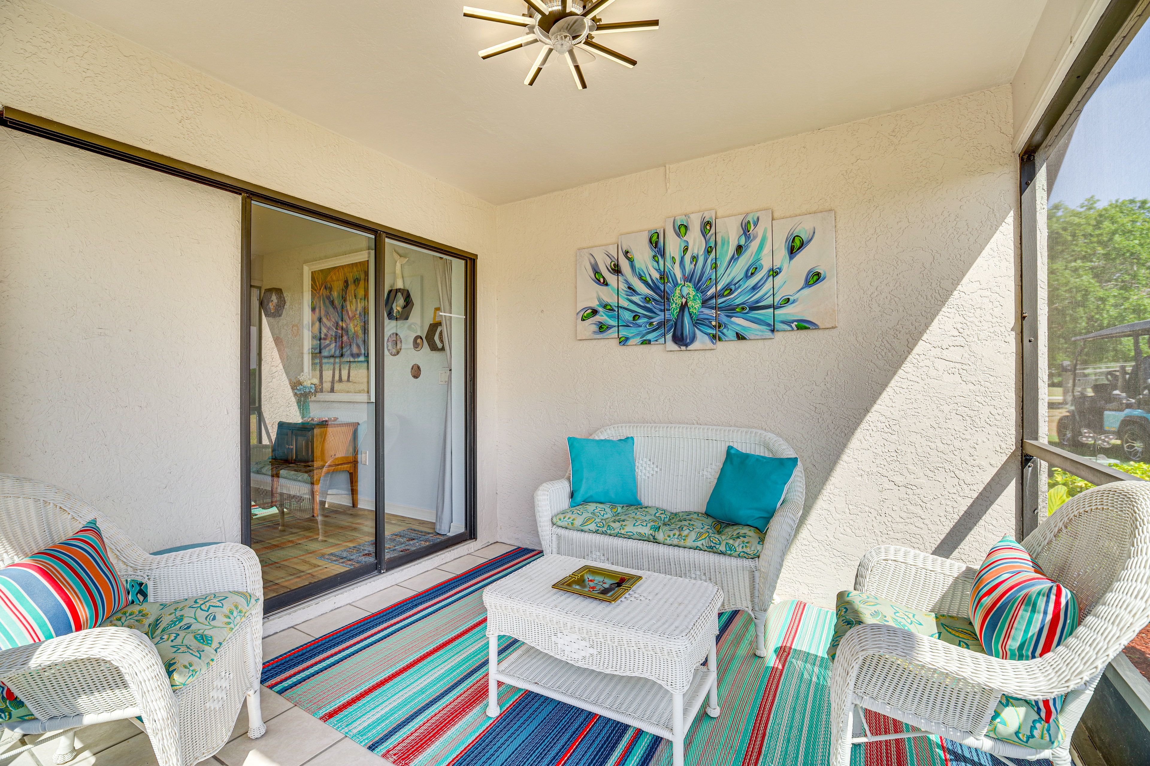 Screened-In Patio | Outdoor Seating | Electric Grill