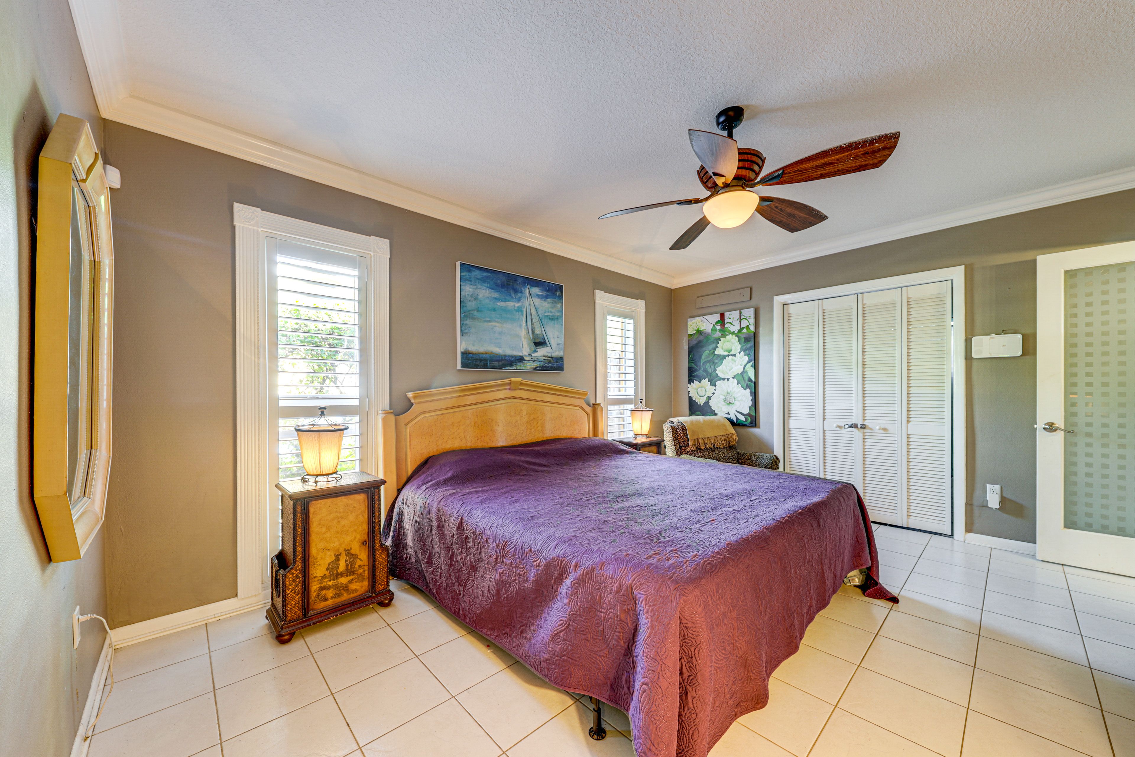 Bedroom 1 | King Bed | Flat-Screen TV