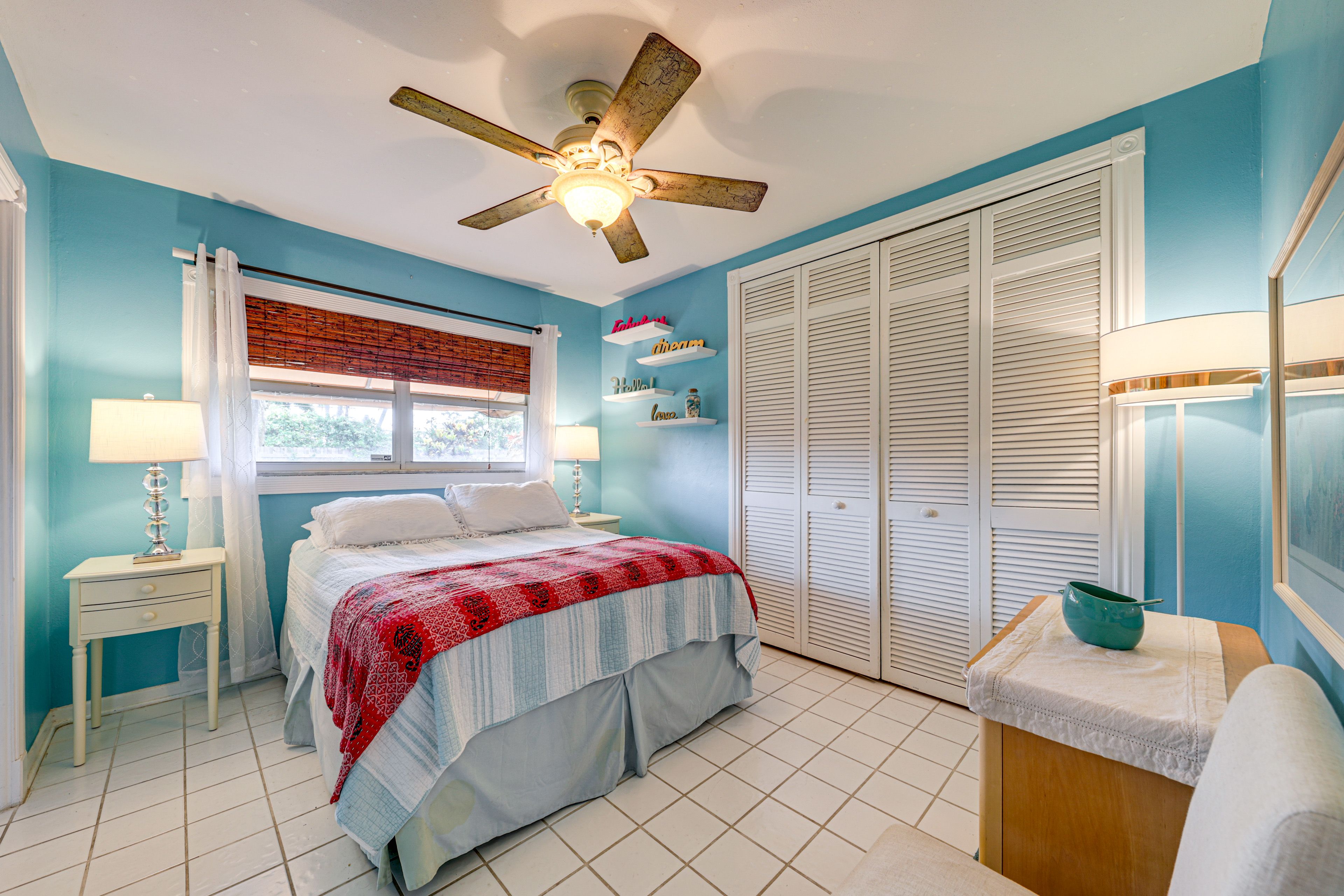 Bedroom 3 | Queen Bed
