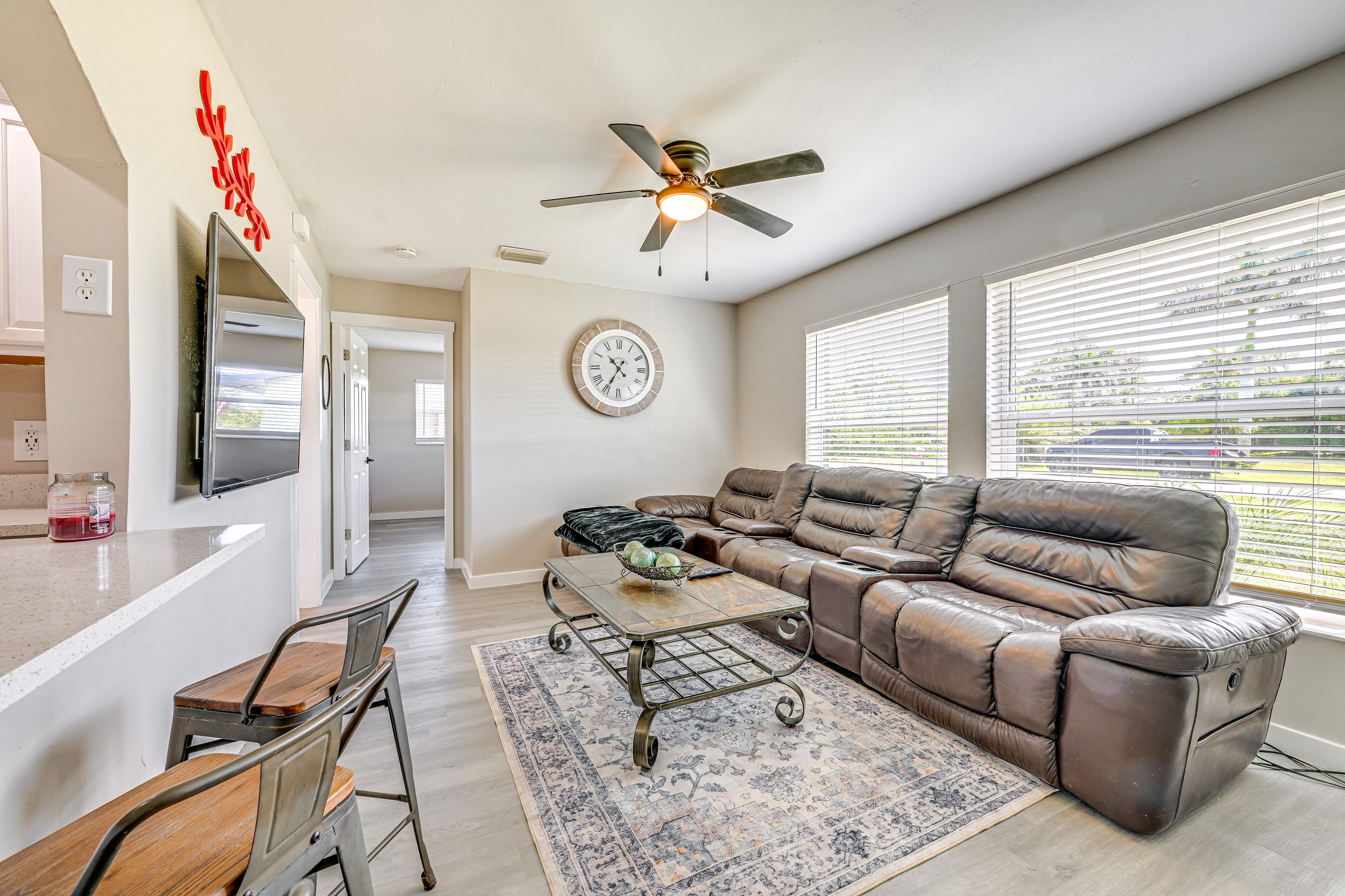 Living Room | Smart TV | Central A/C | Single-Story Home