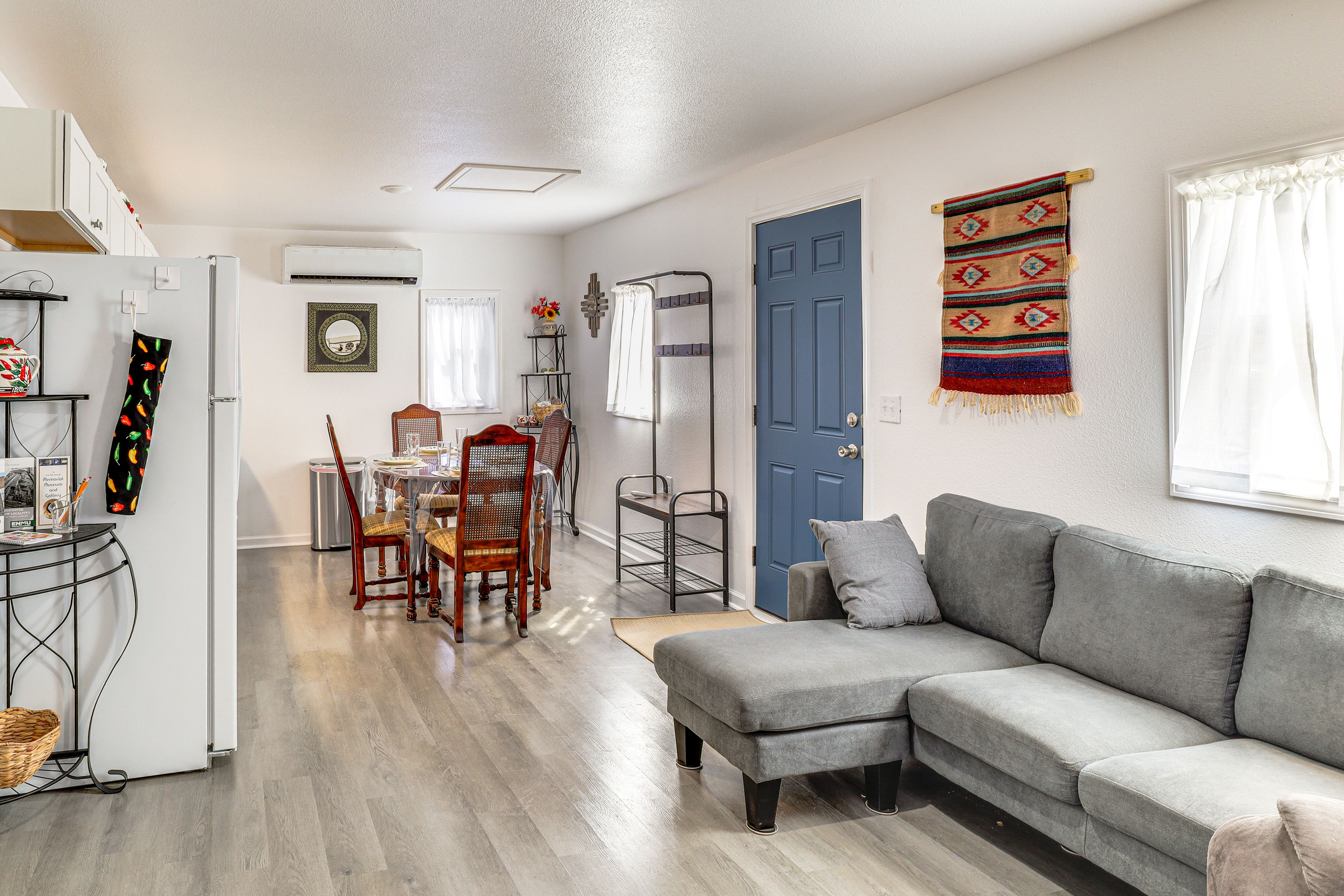 Living Room | Smart TV