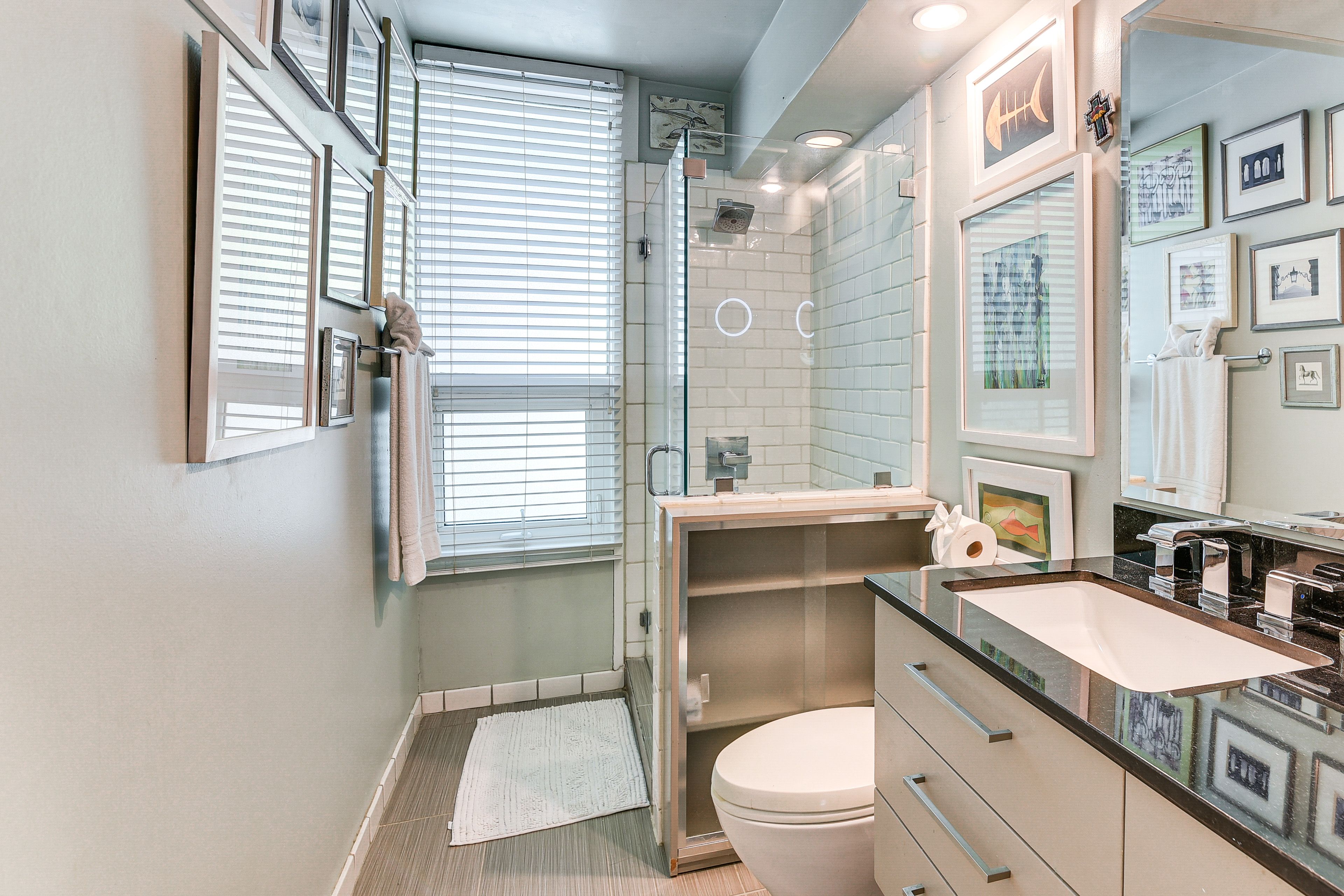 Bathroom | Upper Level