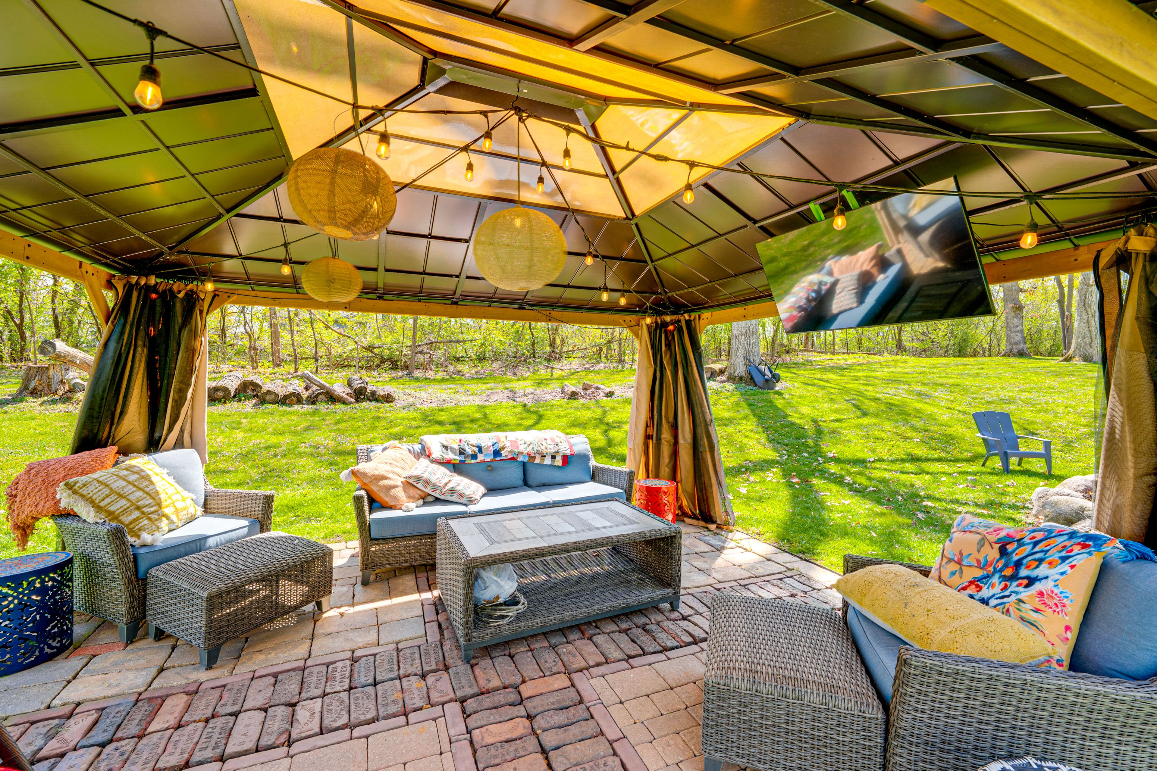 Gazebo | Smart TV | Lounge Furniture | Outdoor String Lights