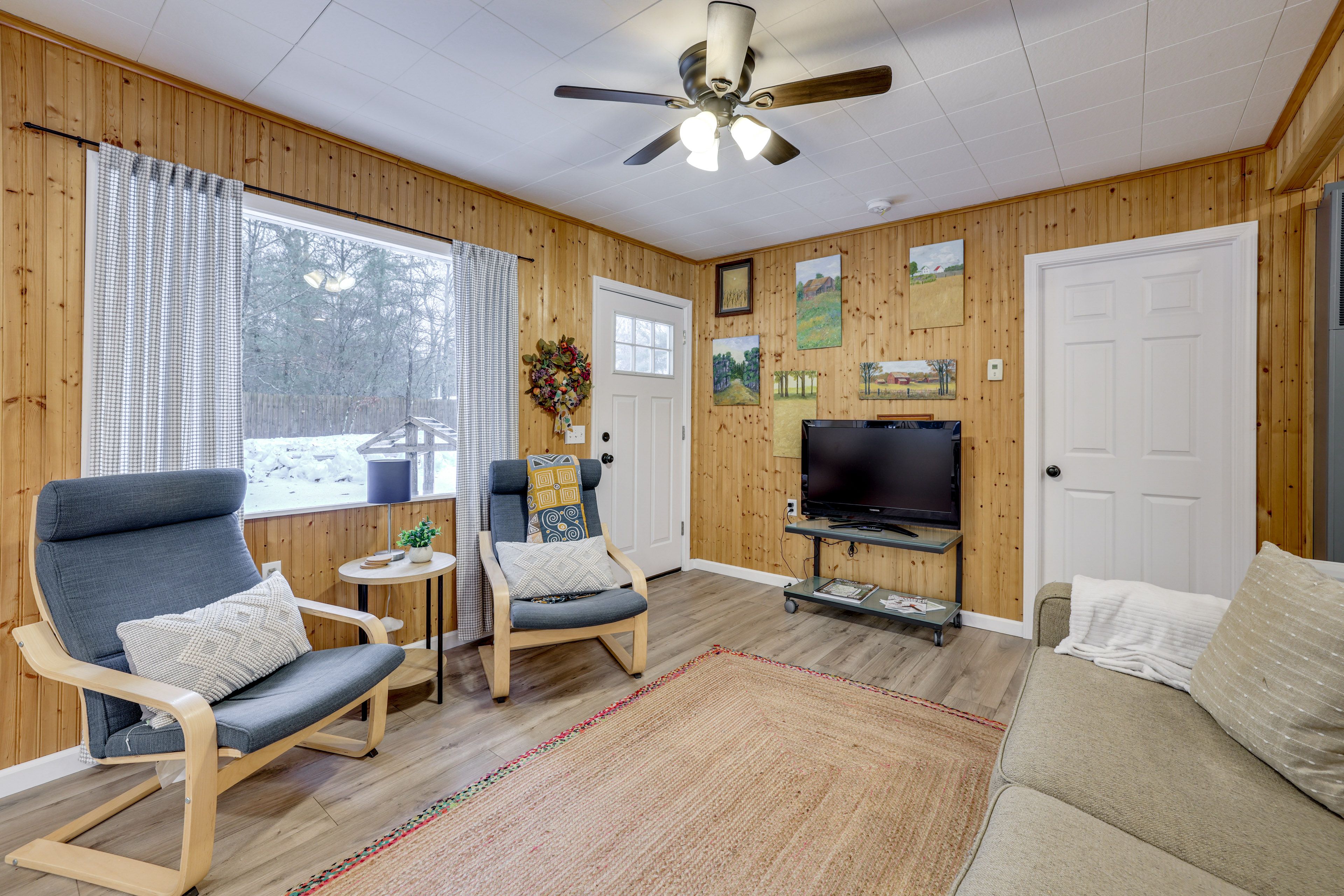 Living Room | Full Sleeper Sofa | Twin Daybed | Workspace | Smart TV