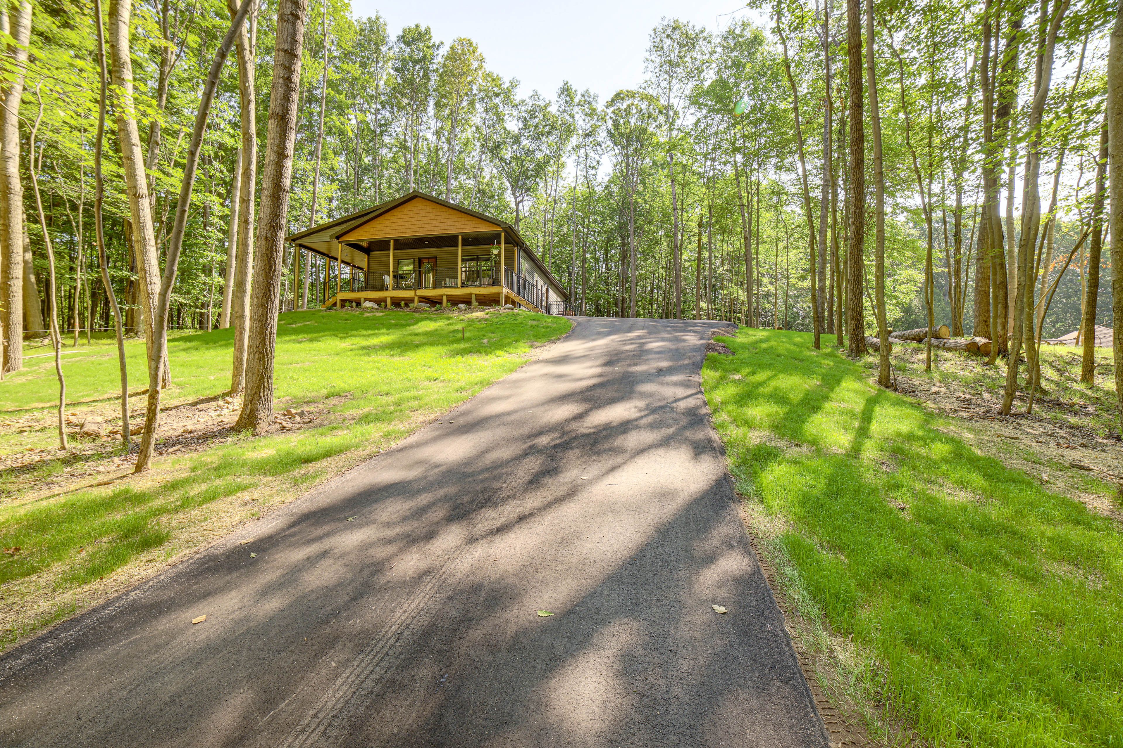 Parking | Sloped Driveway (2 Vehicles)