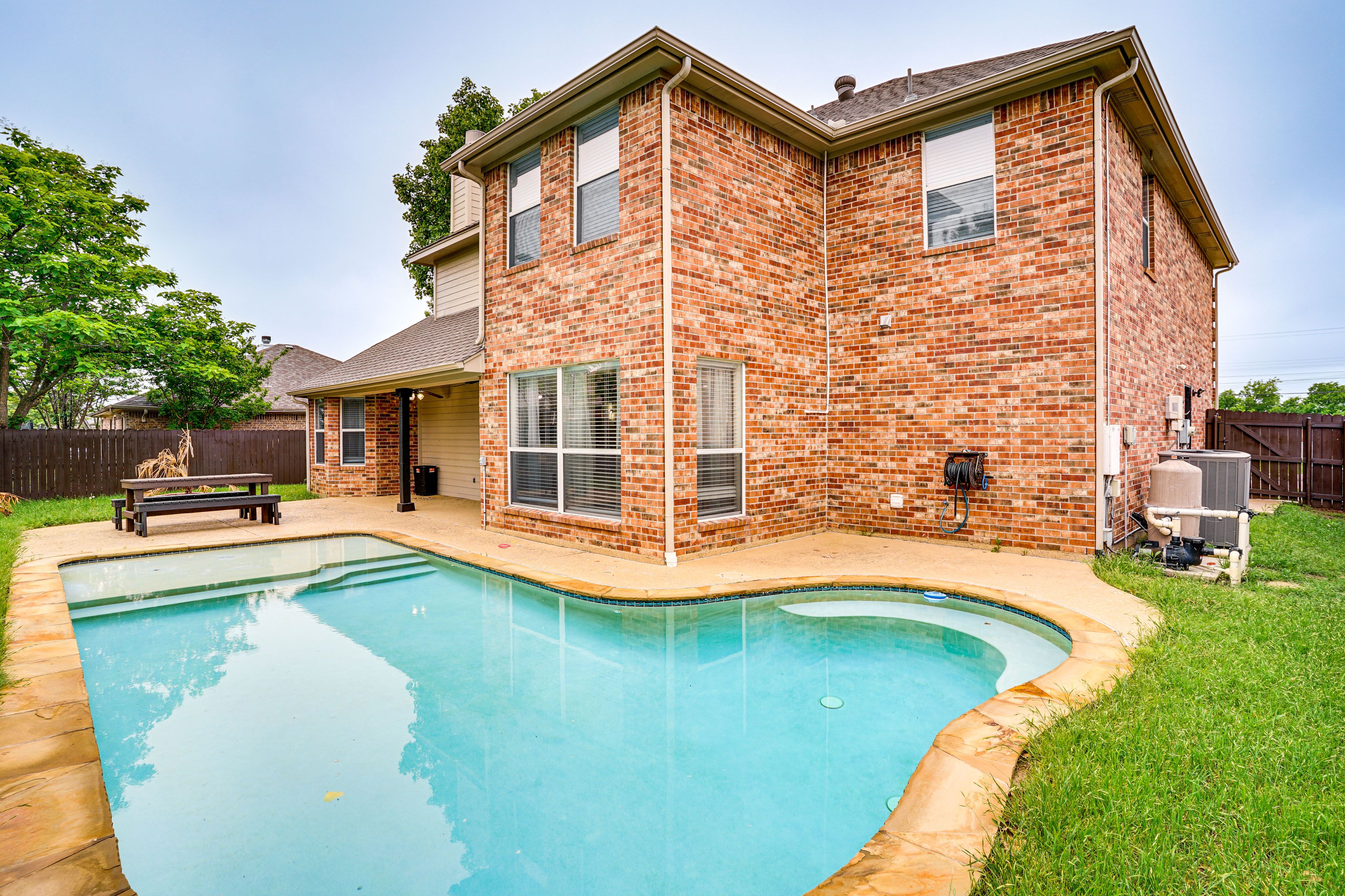Private Heated Pool | Backyard