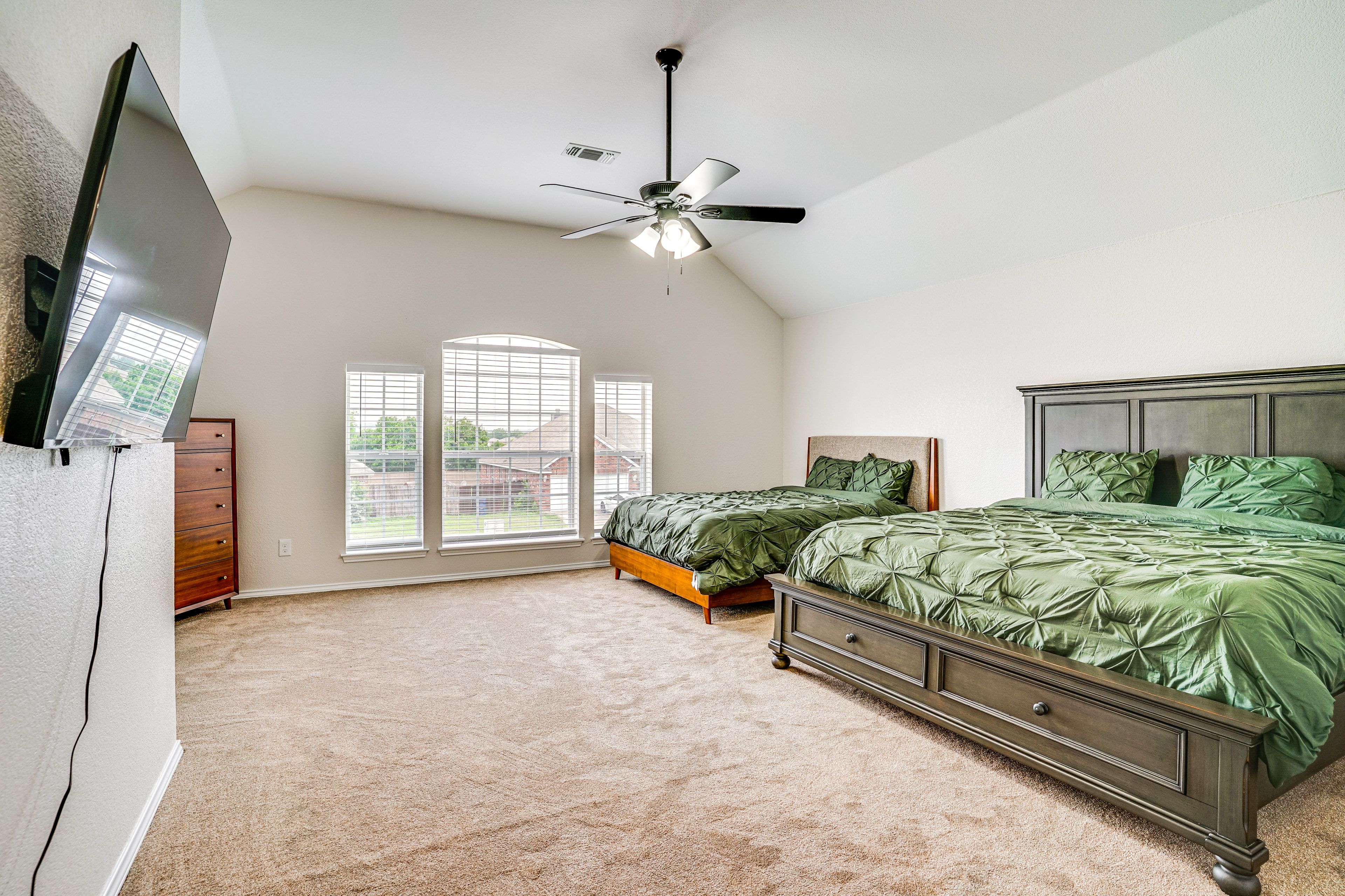 Bedroom 3 | King Bed | Queen Bed | Smart TV | 2nd Floor