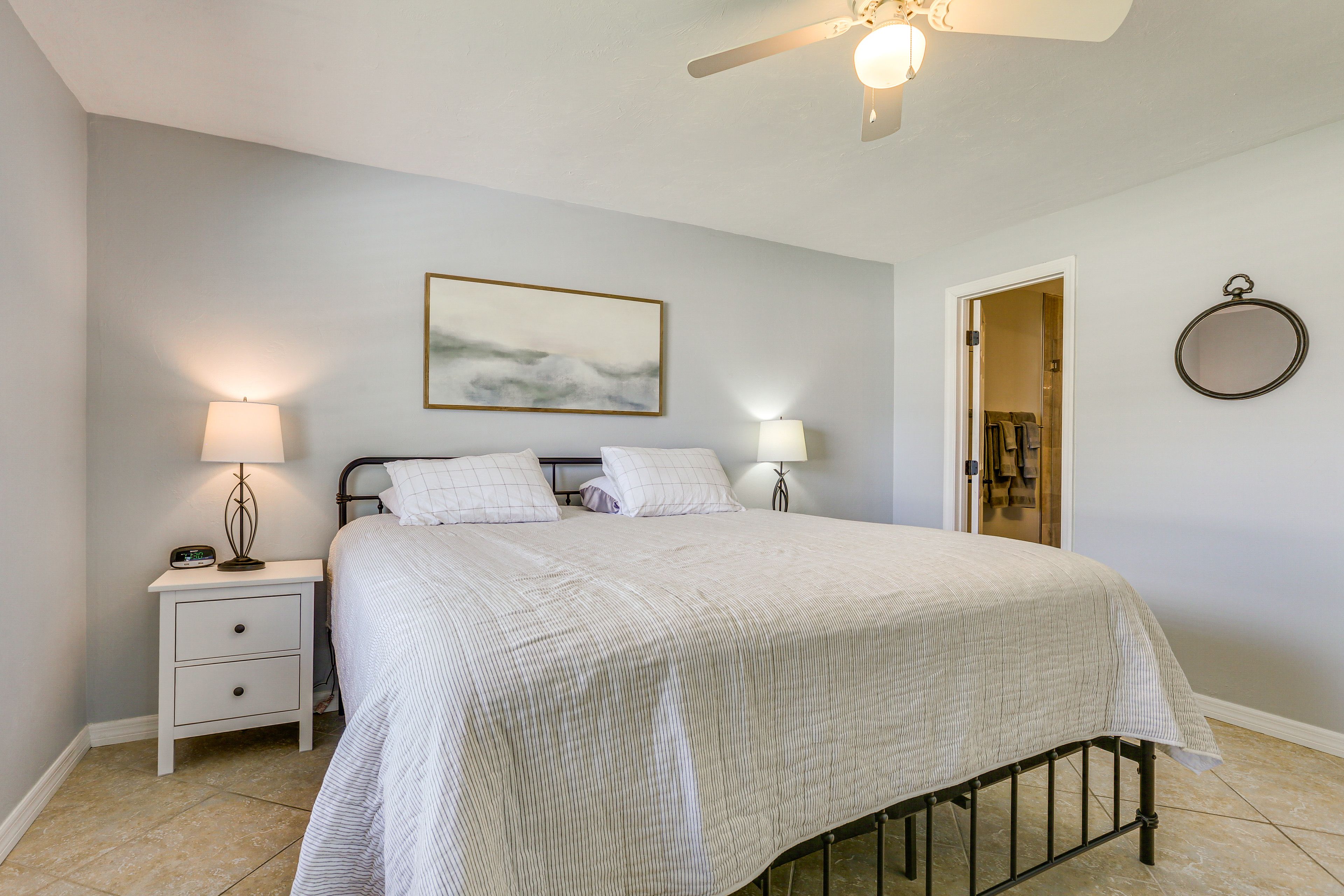 Bedroom 1 | King Bed