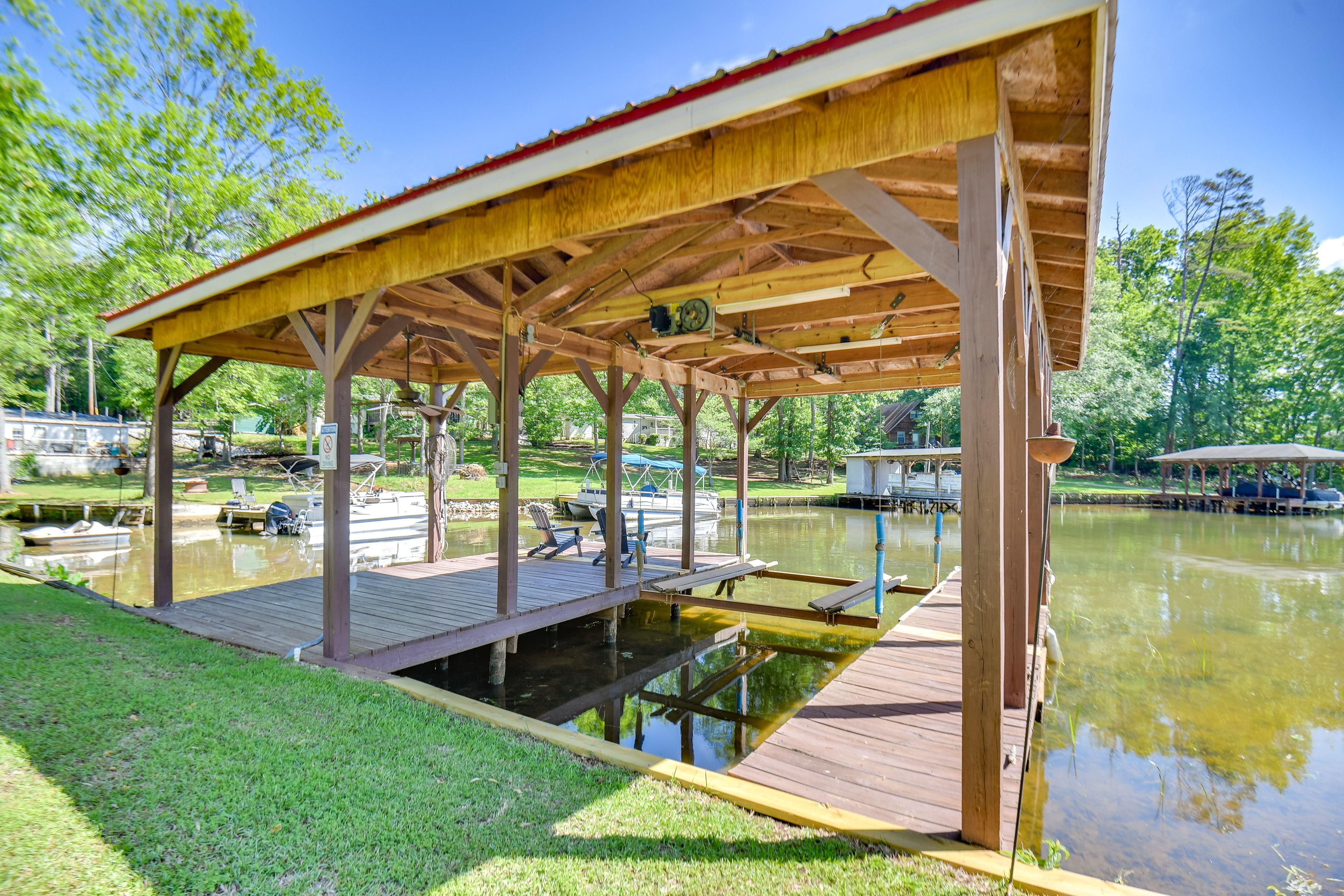Private Boat Dock | 2 Kayaks Provided
