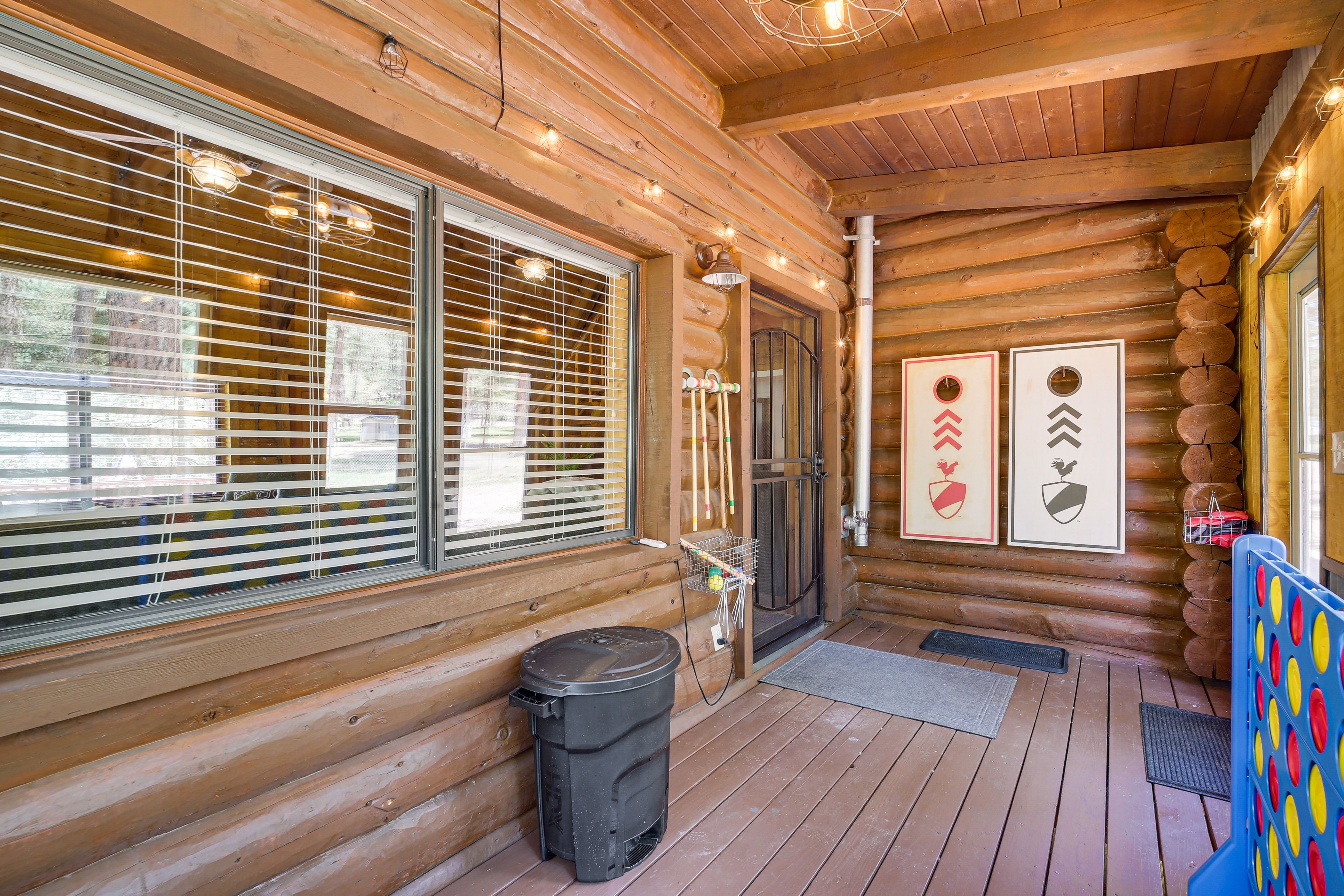 Screened-In Porch