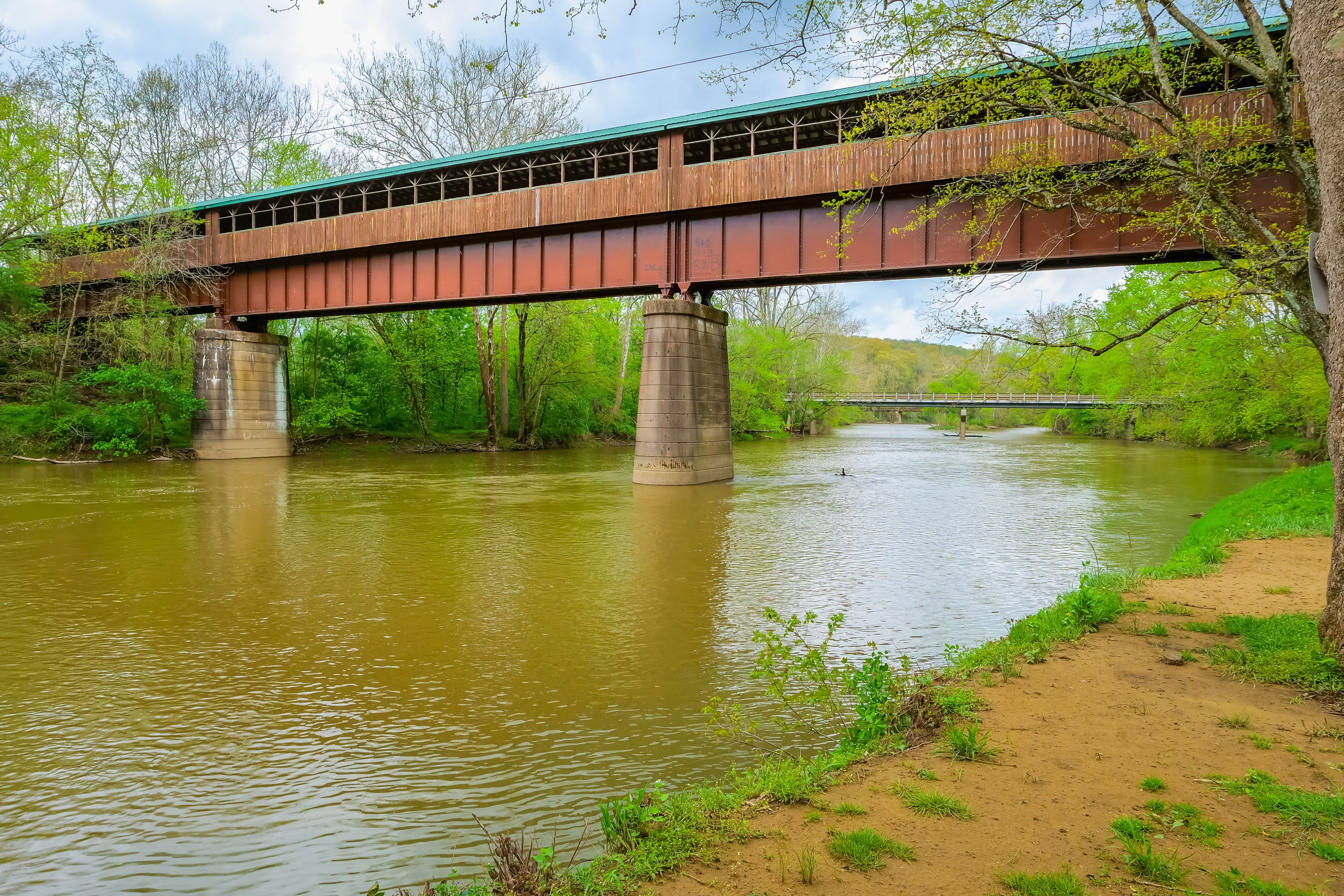 1 Mi to River via On-Site Trails