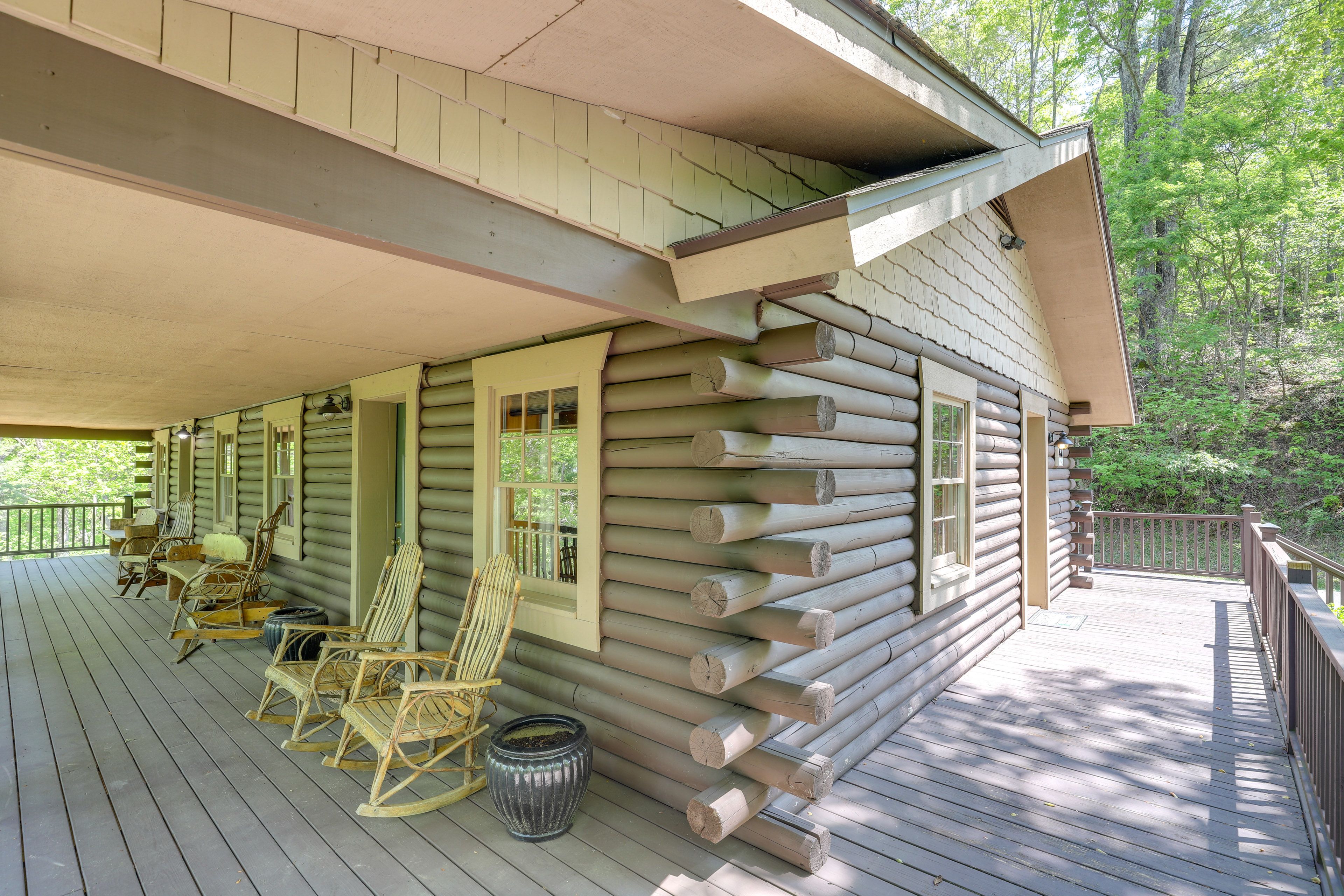 Wraparound Deck