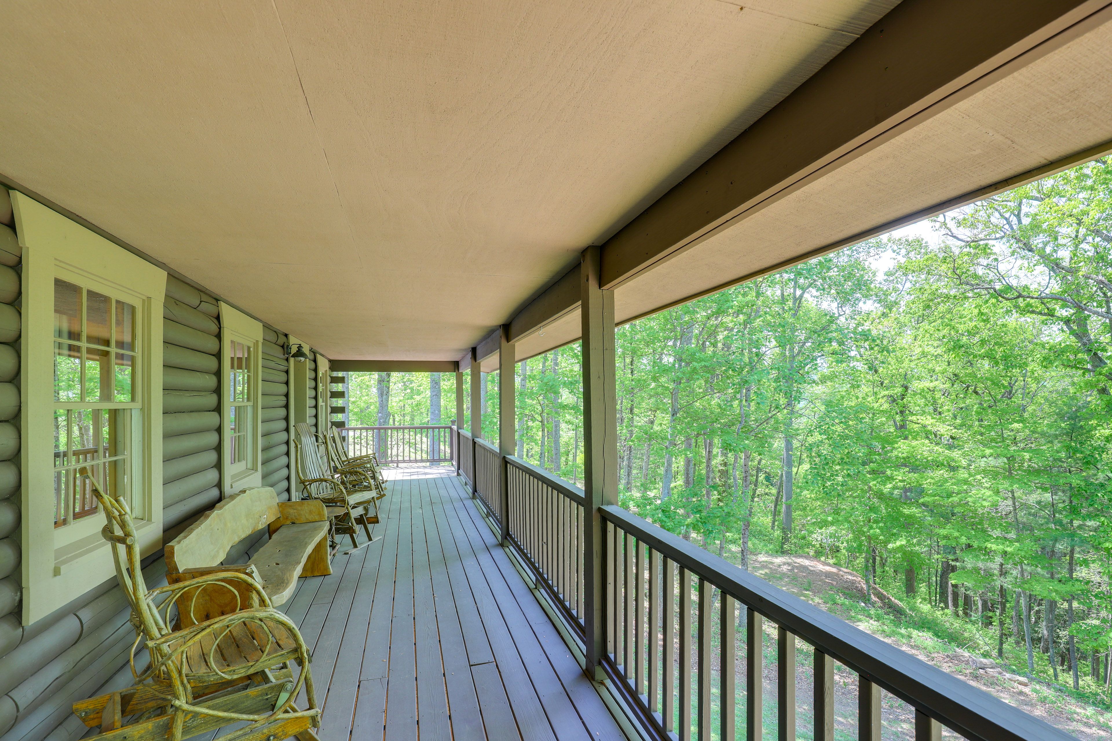 Wraparound Deck | Seating | Single-Story Cabin