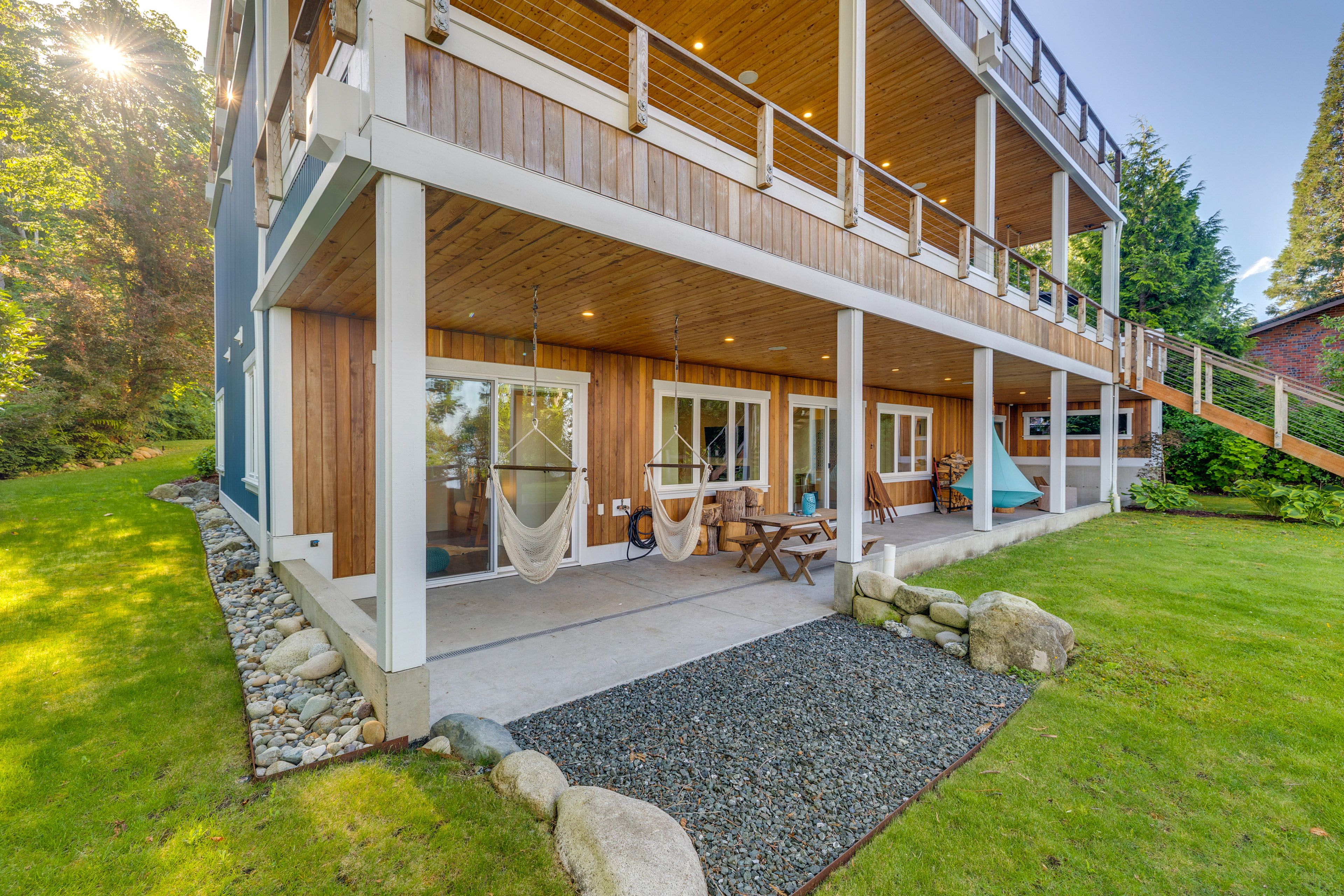 Home Exterior | Covered Patio | Outdoor Seating