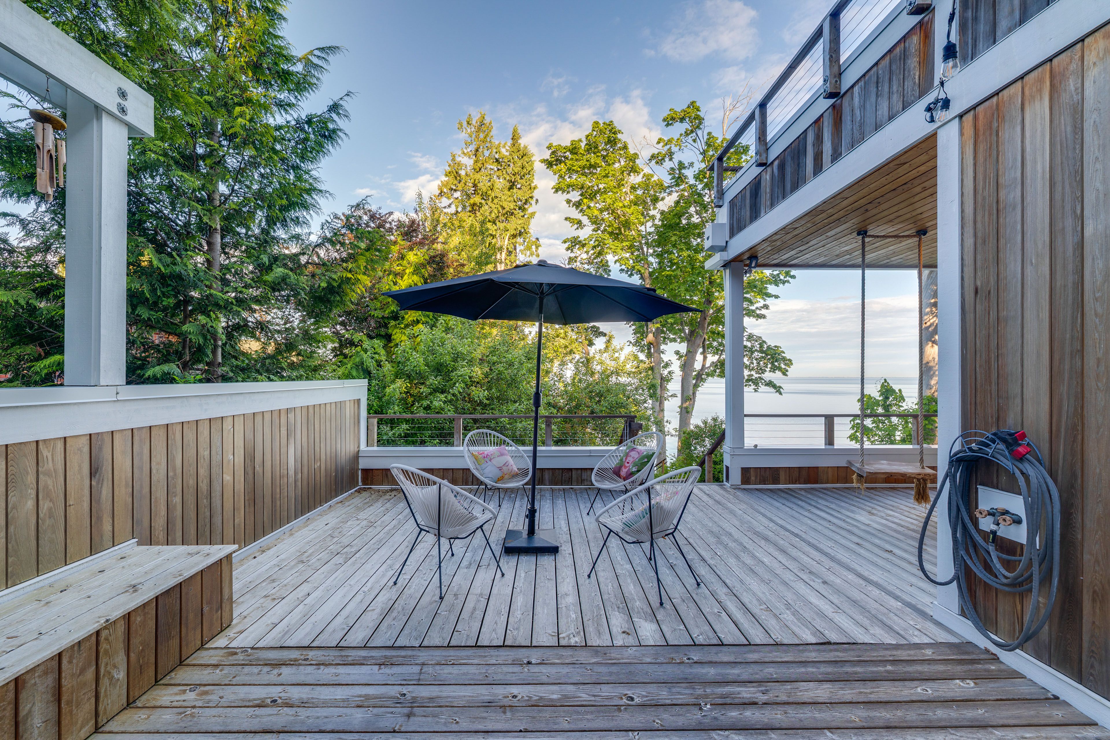 Private Deck | Outdoor Seating