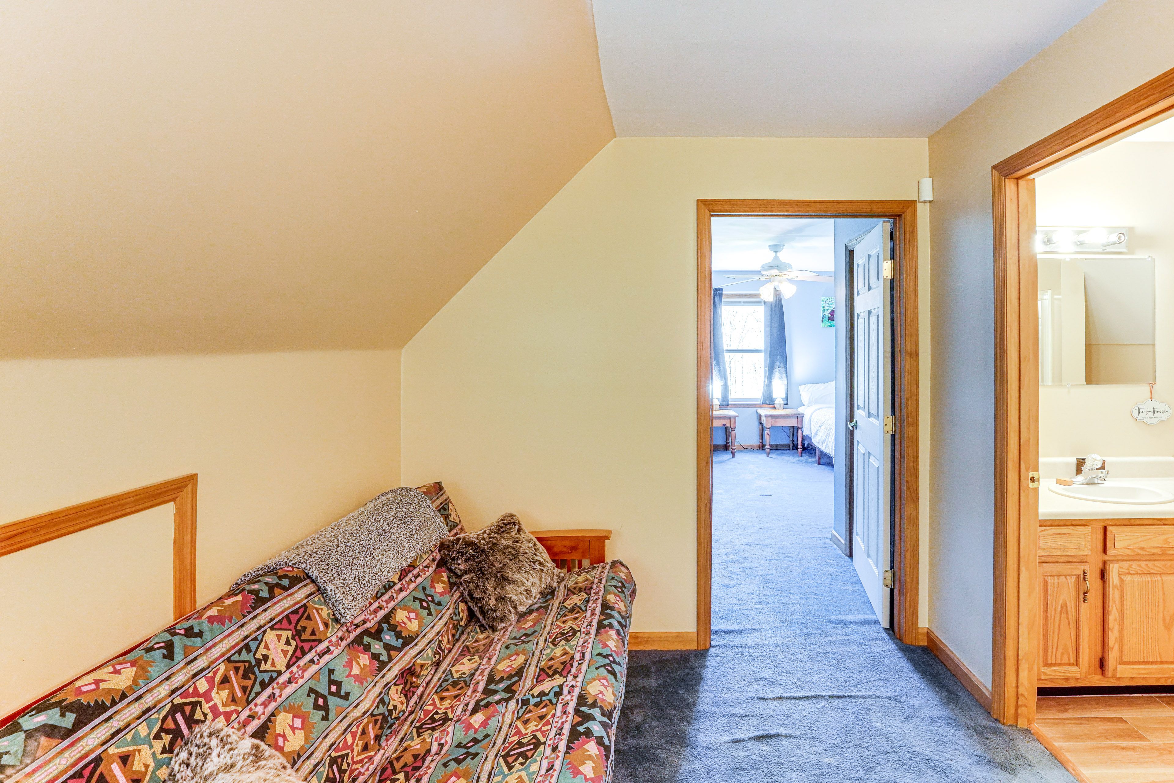 Office | 2nd Floor | Full Futon