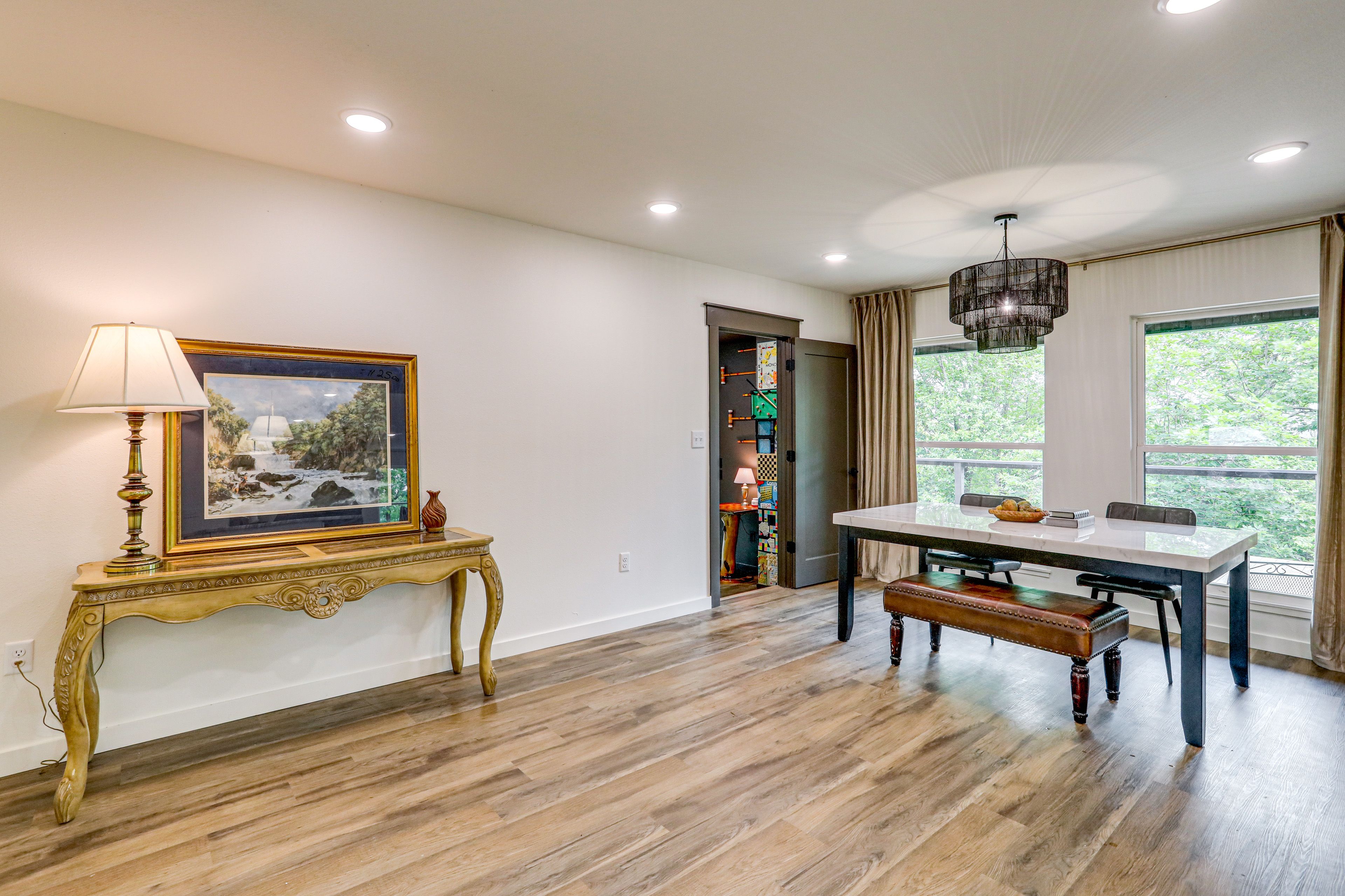 Dining Area | Dishware/Flatware Provided | Main Floor