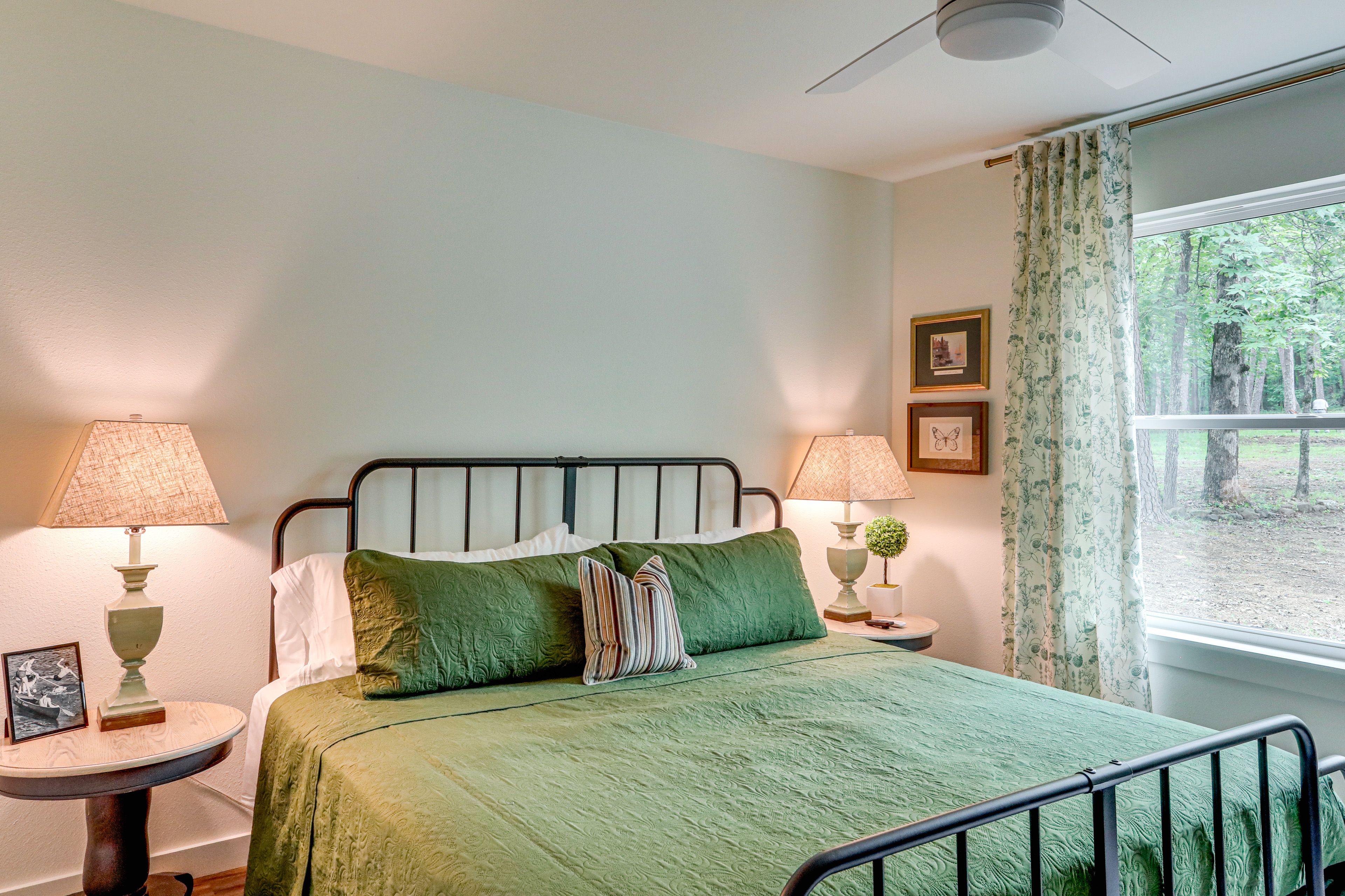 Bedroom 1 | King Bed | Linens Provided | Main Floor