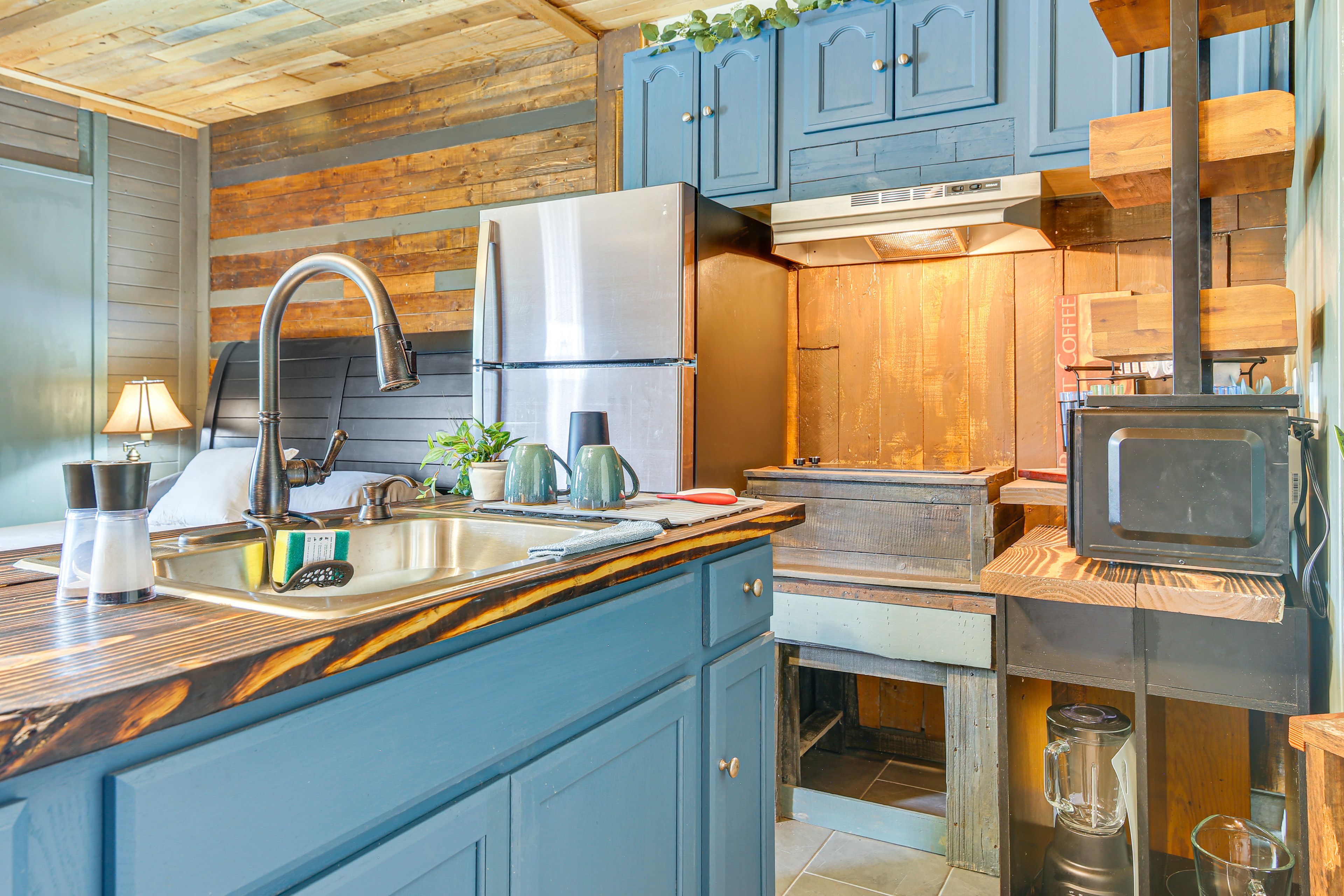 Studio | Kitchenette | Drip Coffee Maker