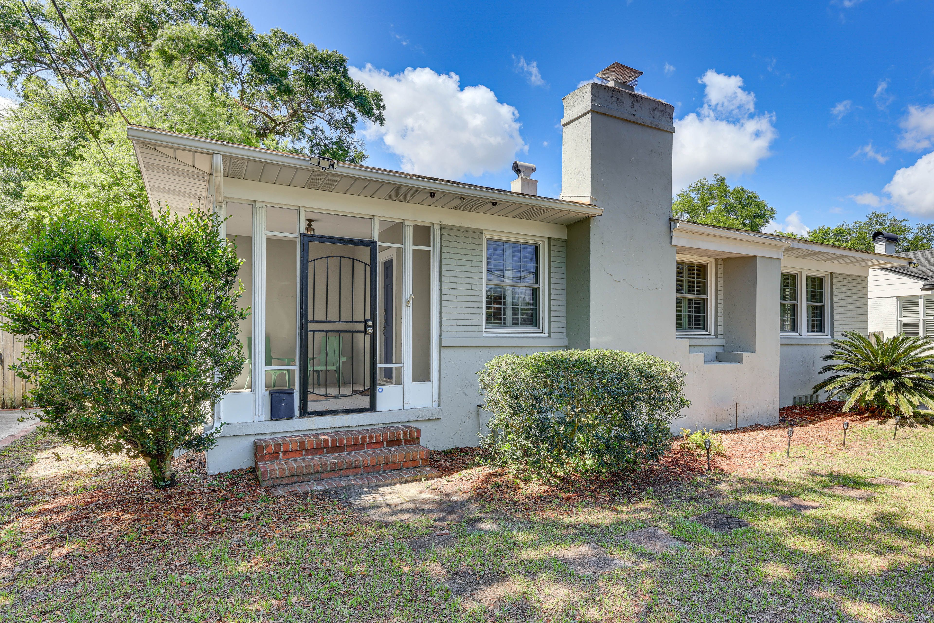 House Exterior | Keyless Entry