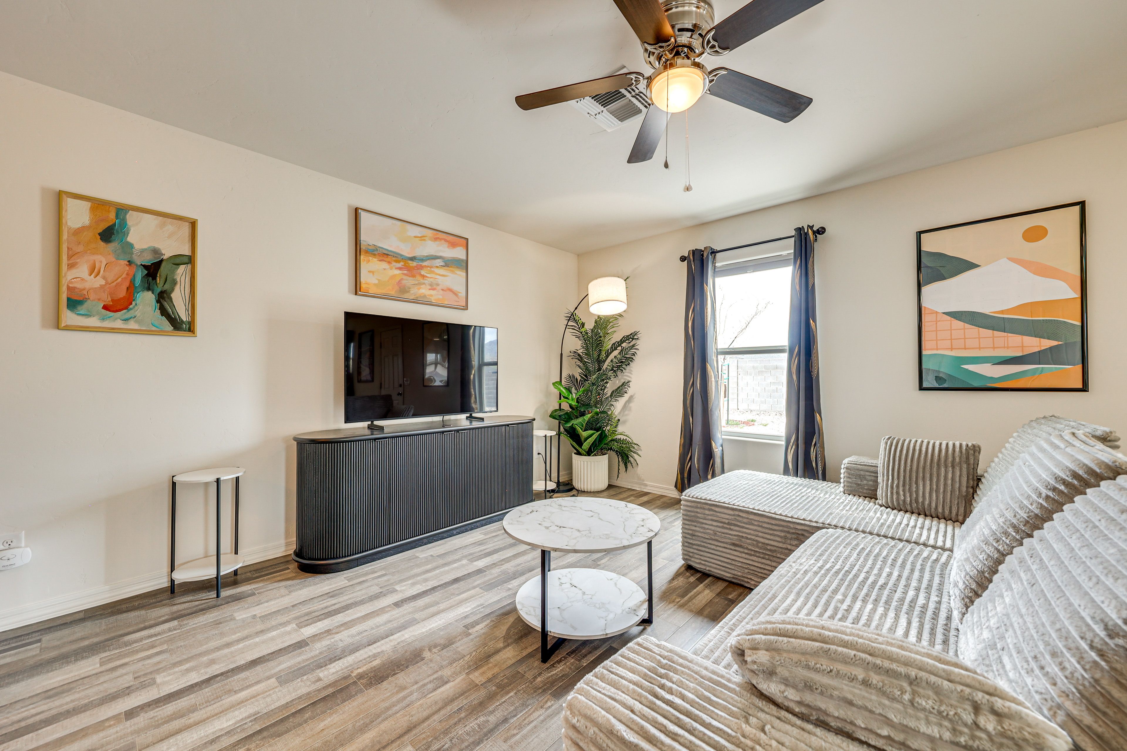 Bullhead City Vacation Rental | 3BR | 2.5BA | 1,581 Sq Ft | Stairs Required