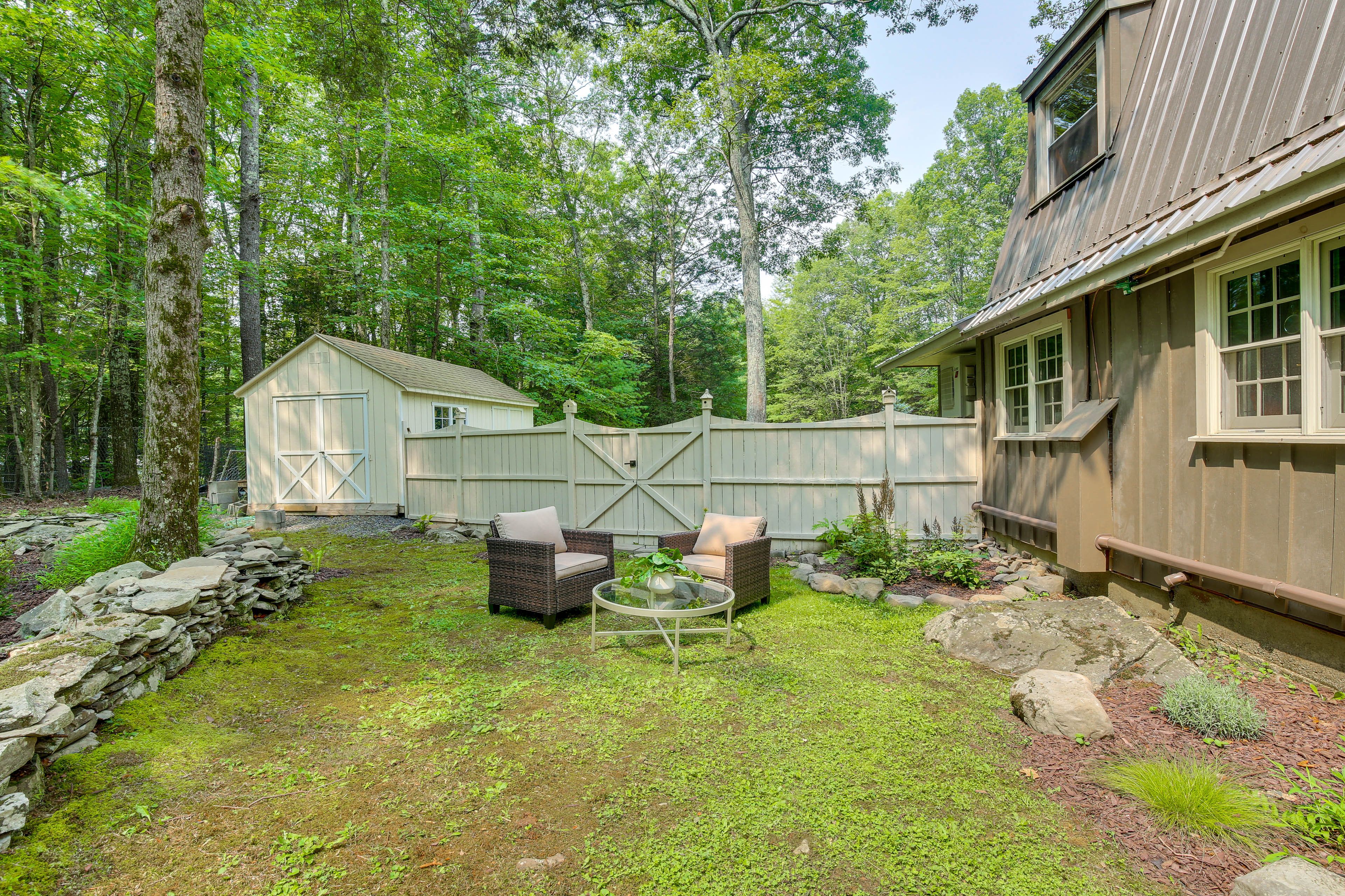 Outdoor Seating Space