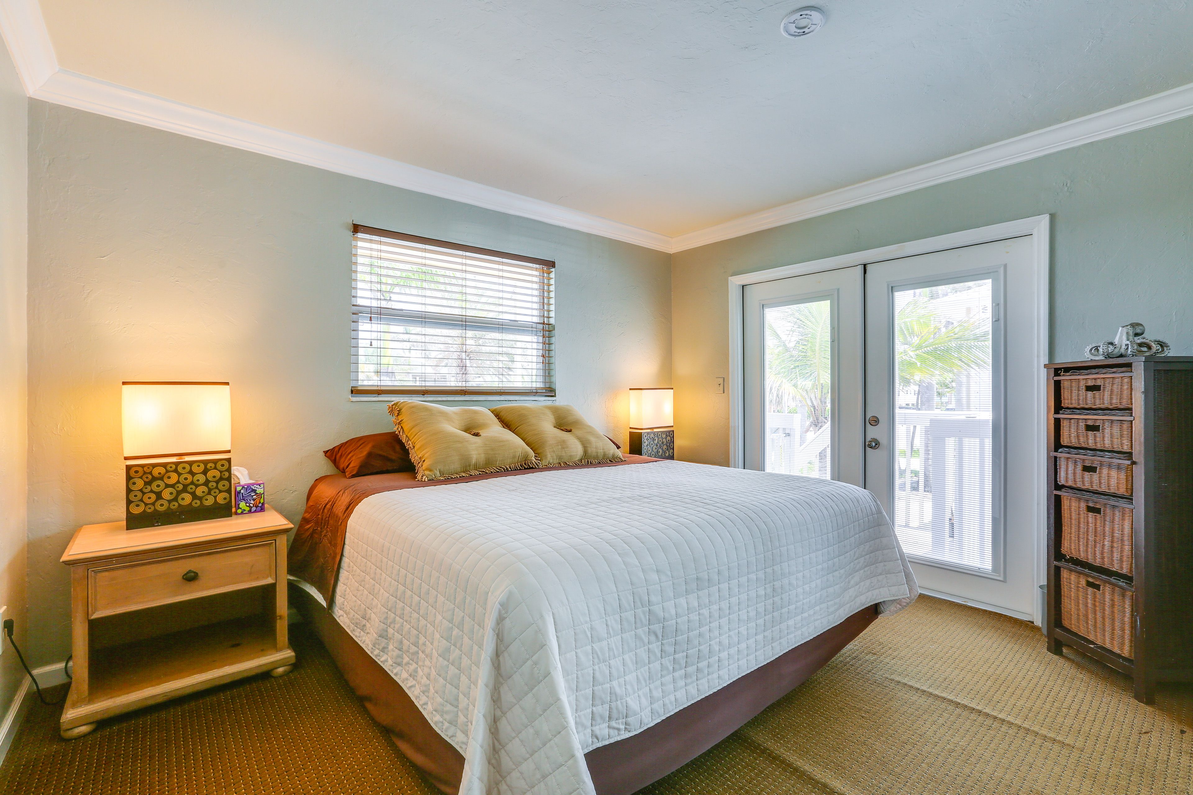 Bedroom 2 | King Bed
