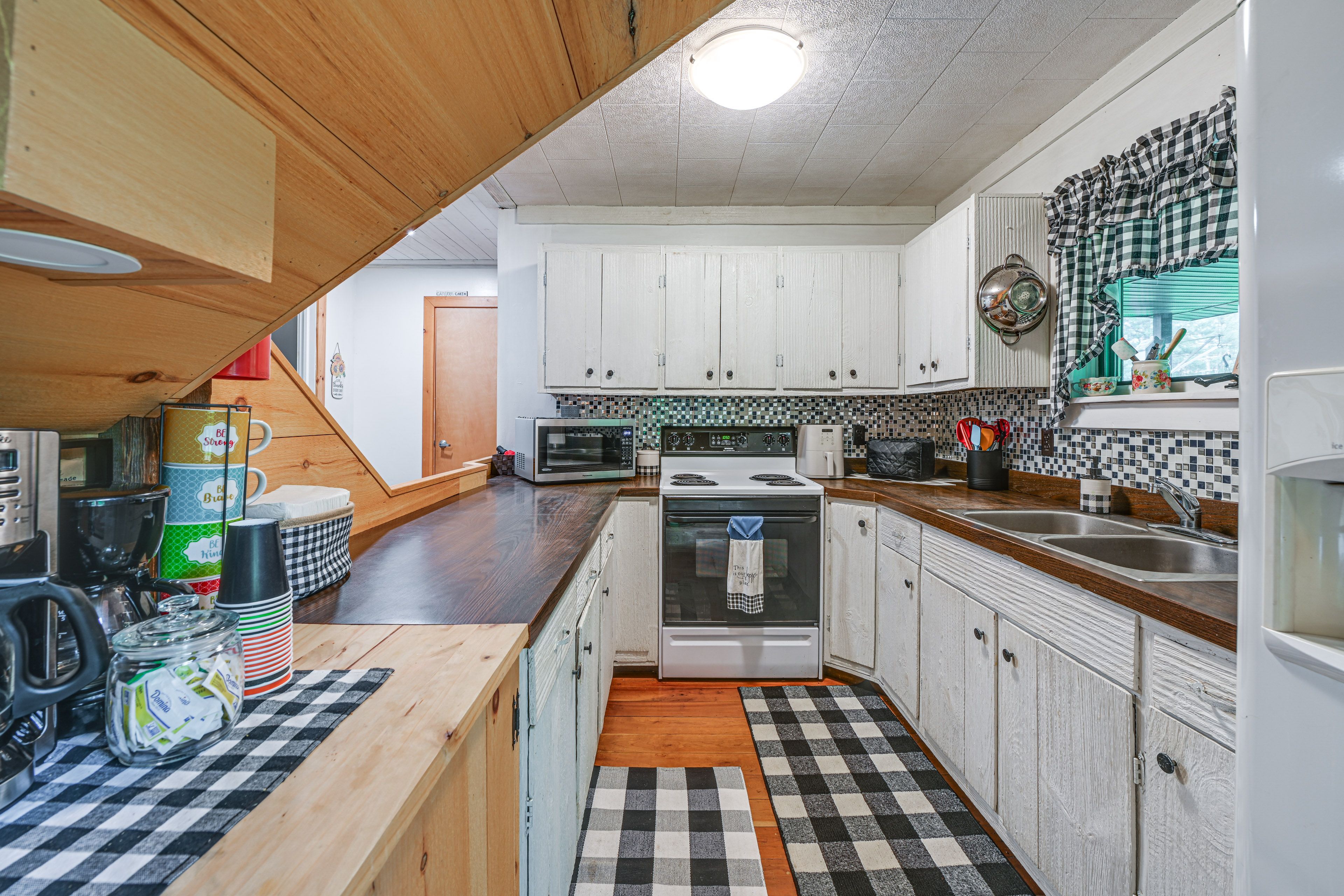 Kitchen | Cooking Basics | Main Floor